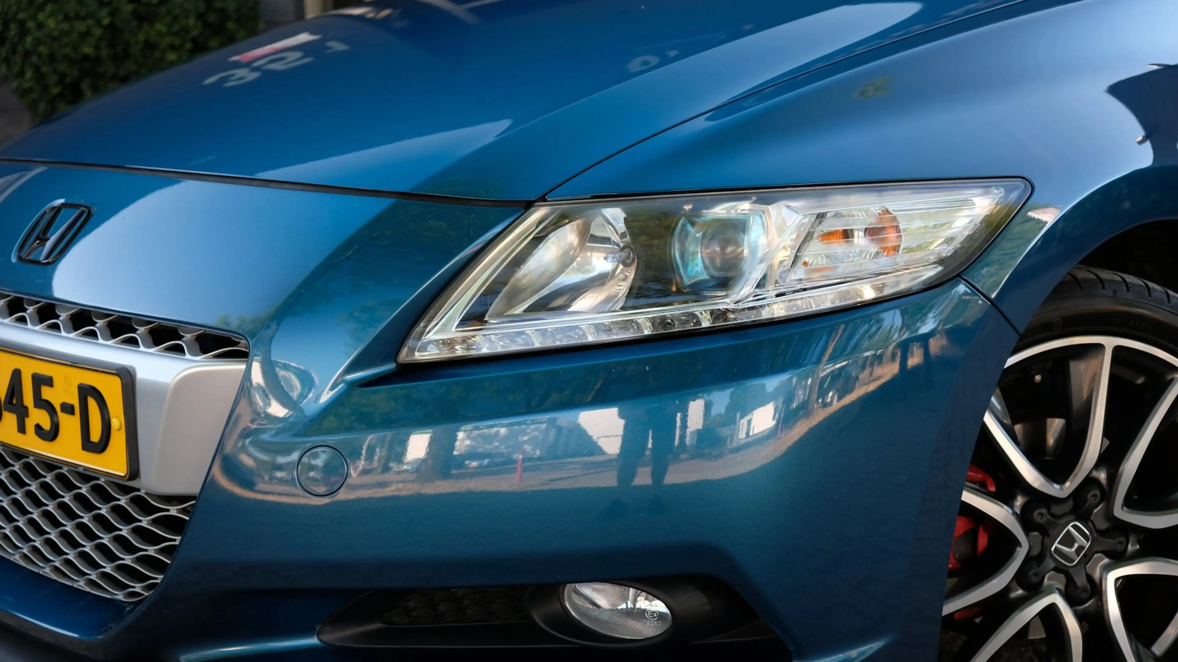 Honda CR-Z 1.5 i-Vtec IMA Sport | HKS — photo 16
