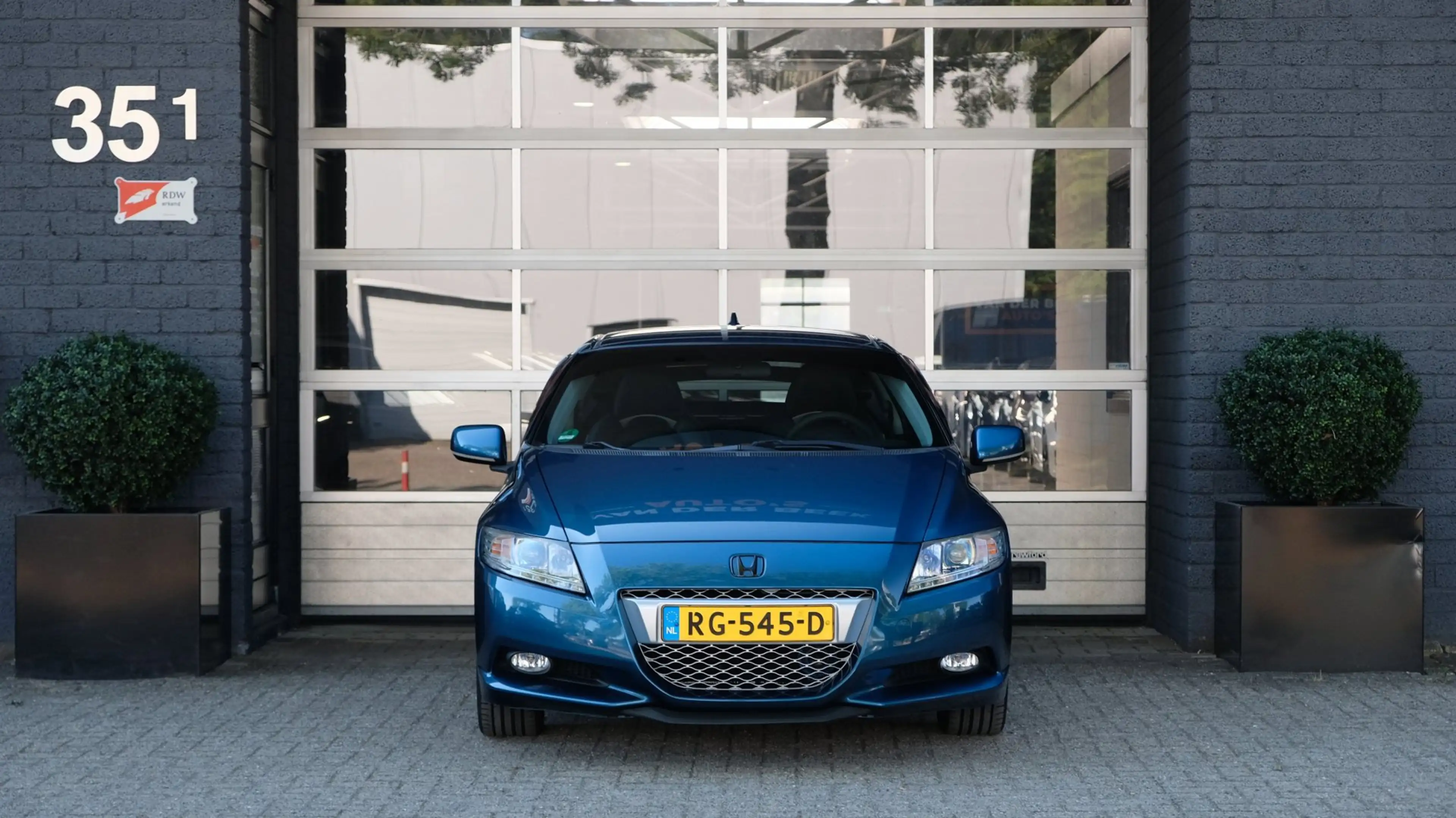 Honda CR-Z 1.5 i-Vtec IMA Sport | HKS — photo 2
