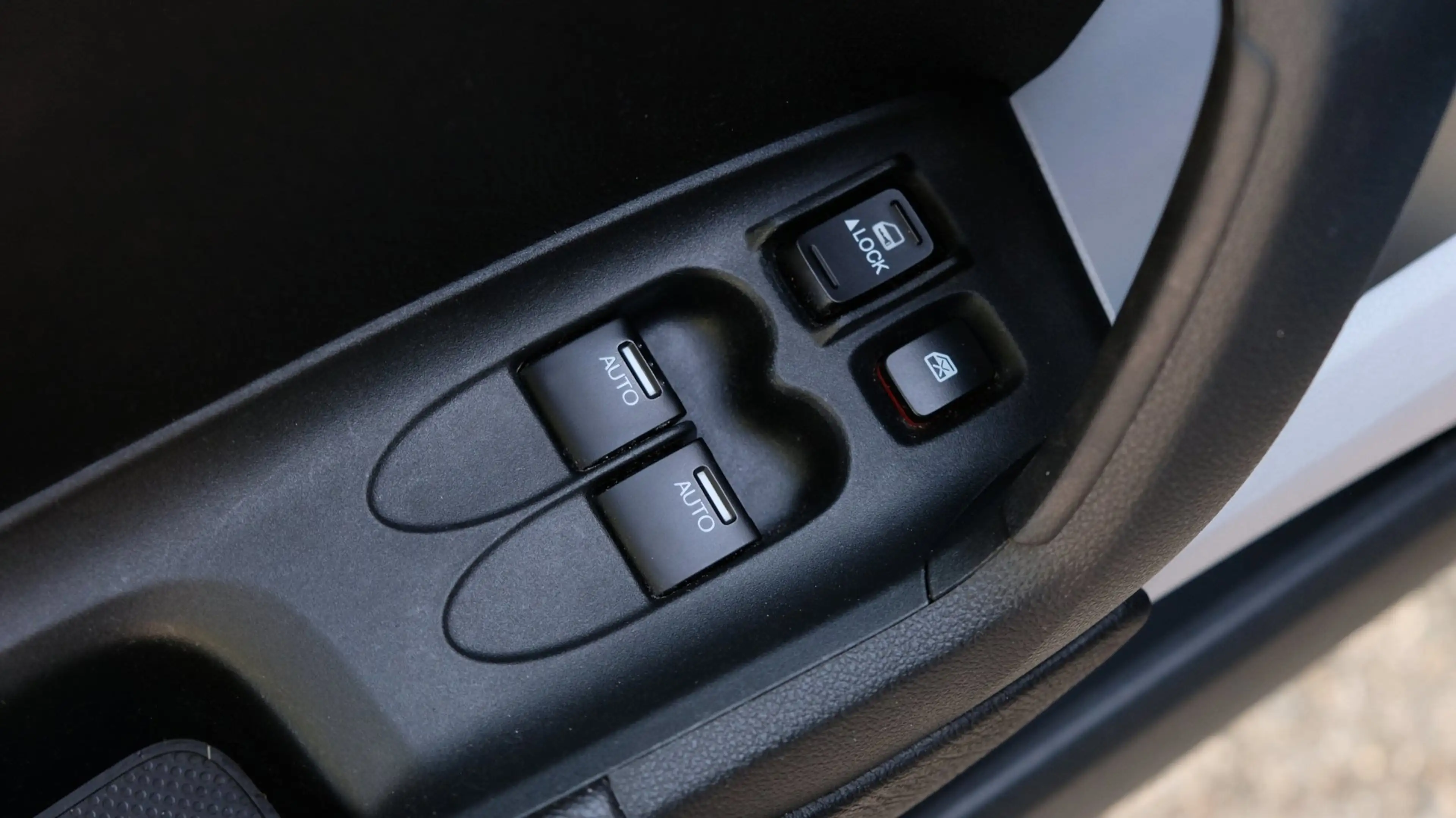 Honda CR-Z 1.5 i-Vtec IMA Sport | HKS — photo 14