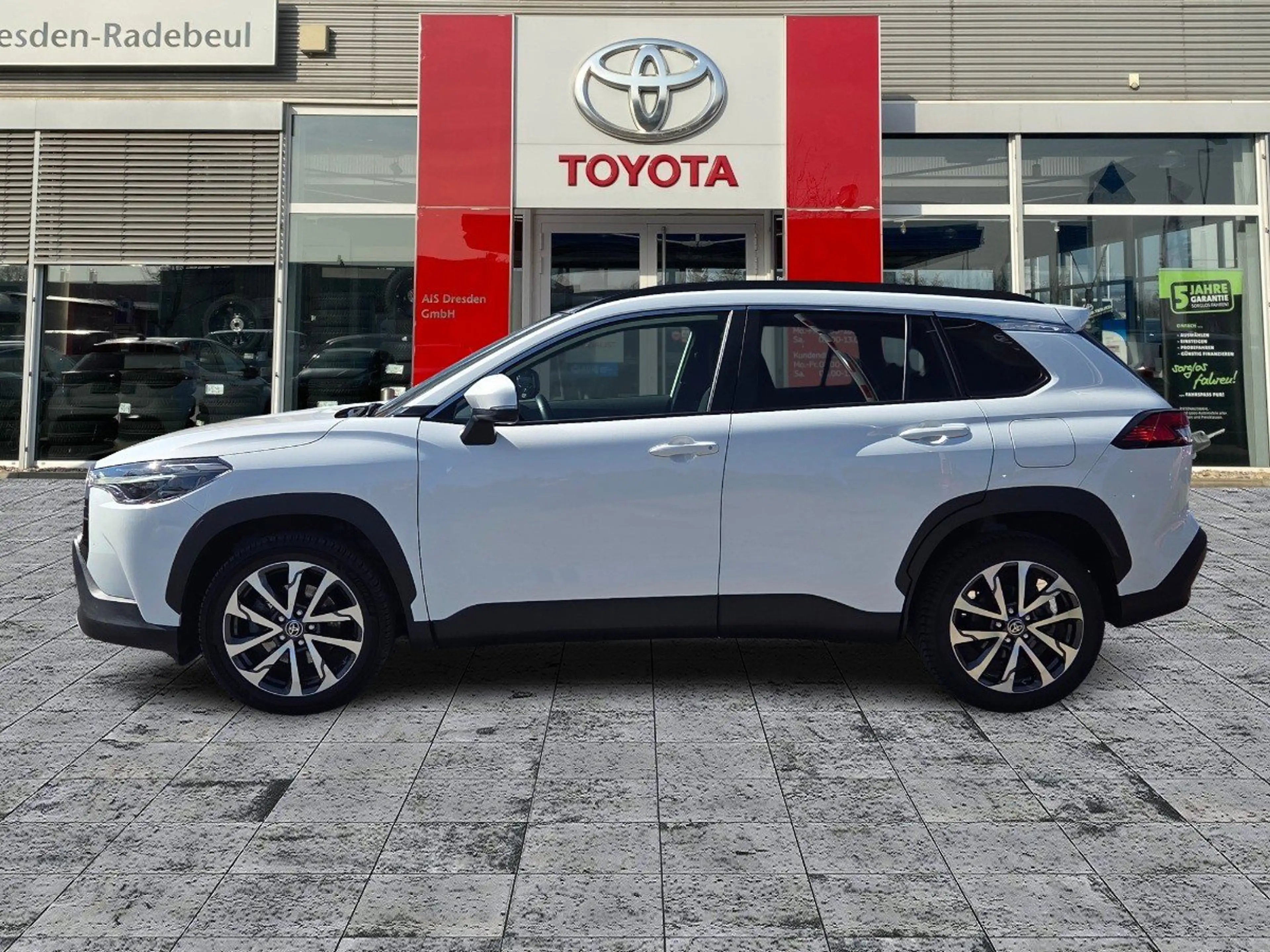Toyota Corolla Cross 1.8 D FWD Team Deutschland ACC Navi — photo 5