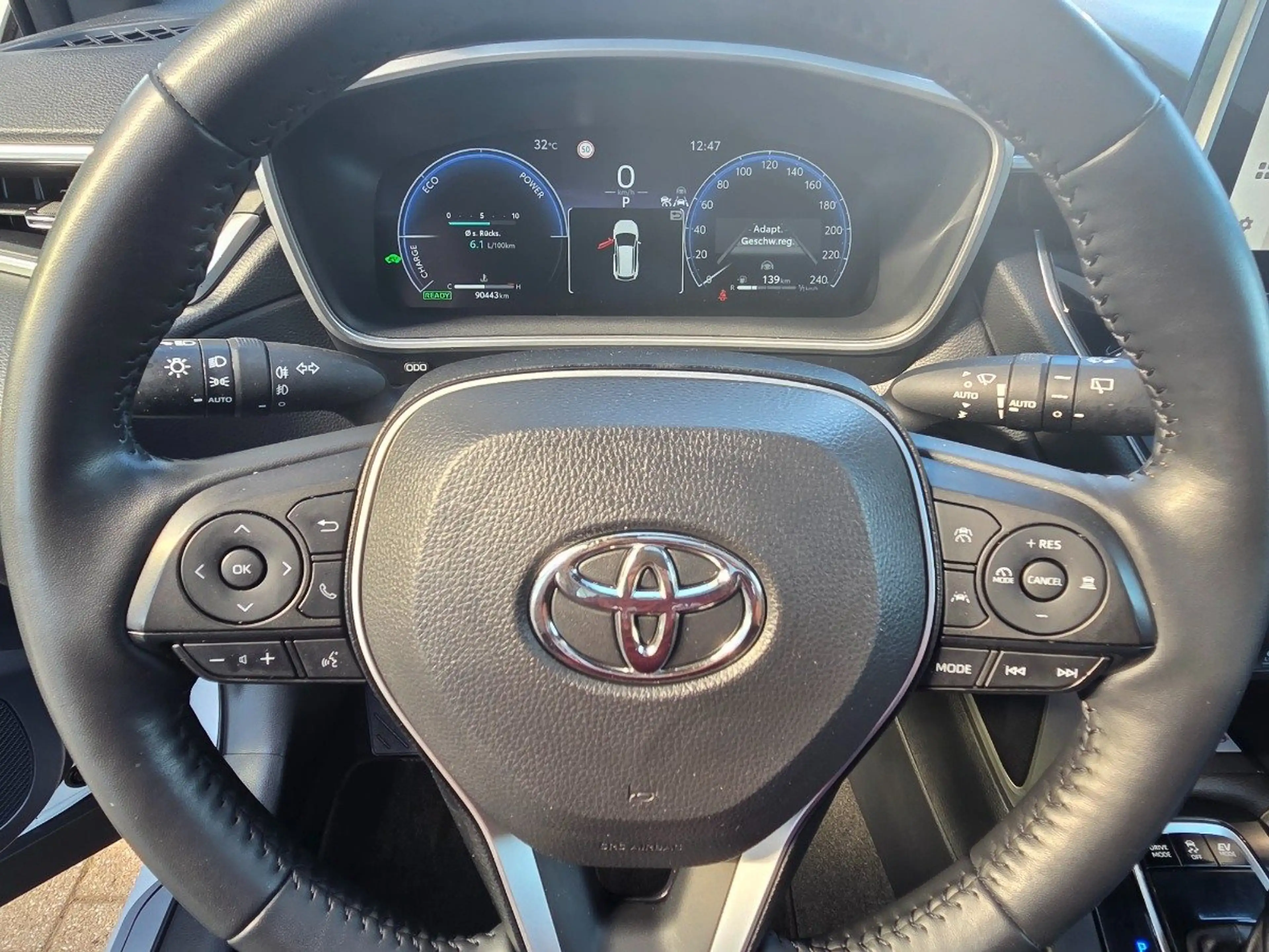 Toyota Corolla Cross 1.8 D FWD Team Deutschland ACC Navi — photo 14