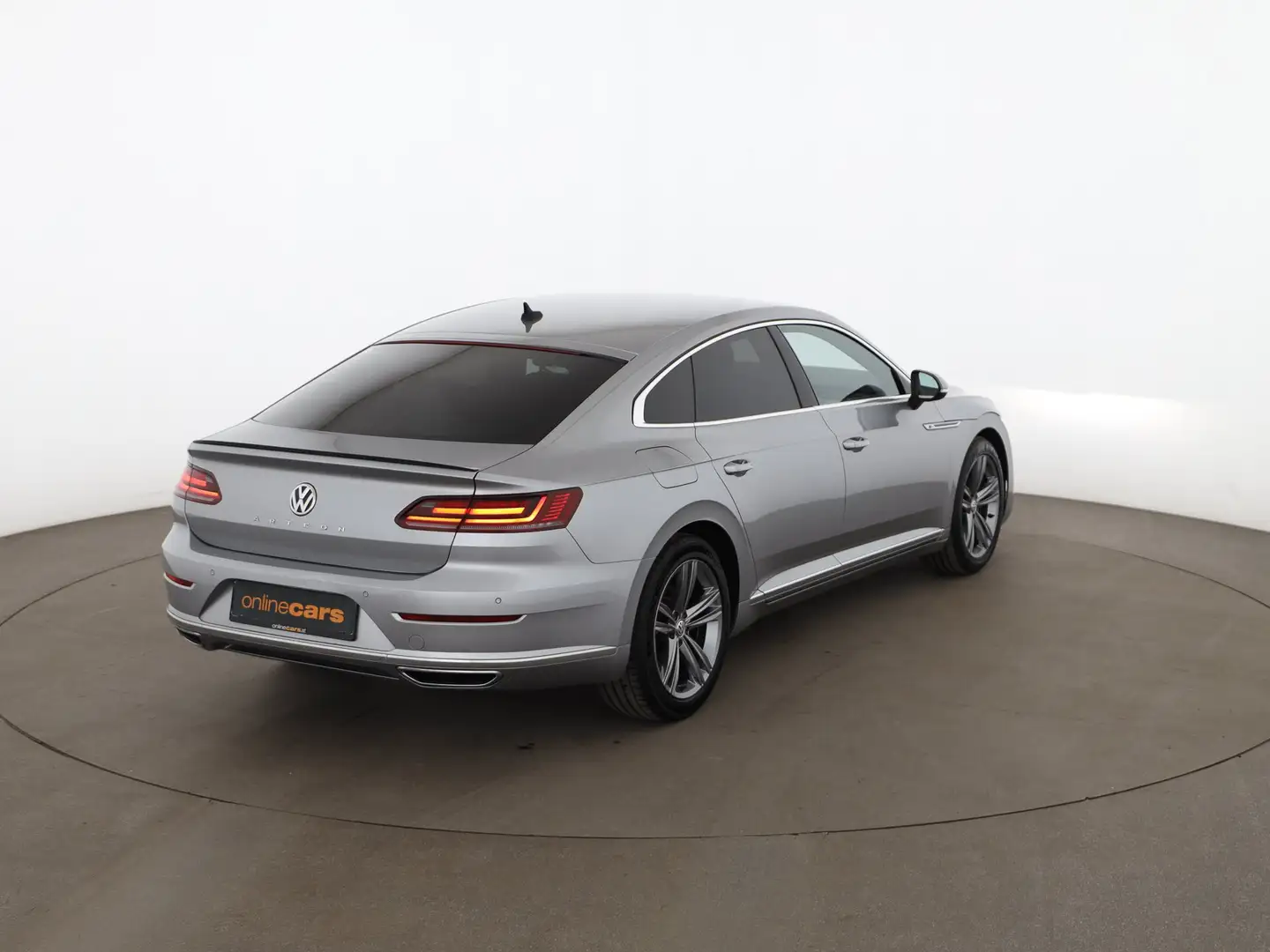 Volkswagen Arteon 2.0 TDI R-Line Aut LED AHK RADAR LEDER NAV Silber - 2