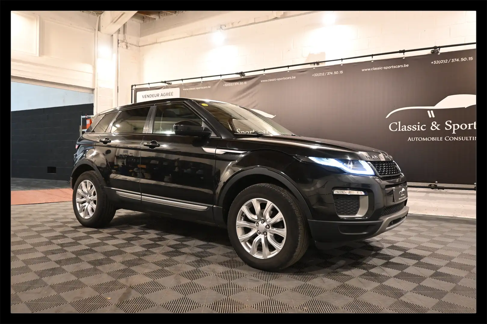 Land Rover Range Rover Evoque 2.0 TD4 4WD HSE / CUIR / GPS NAVI / TOIT PANO ! Noir - 1