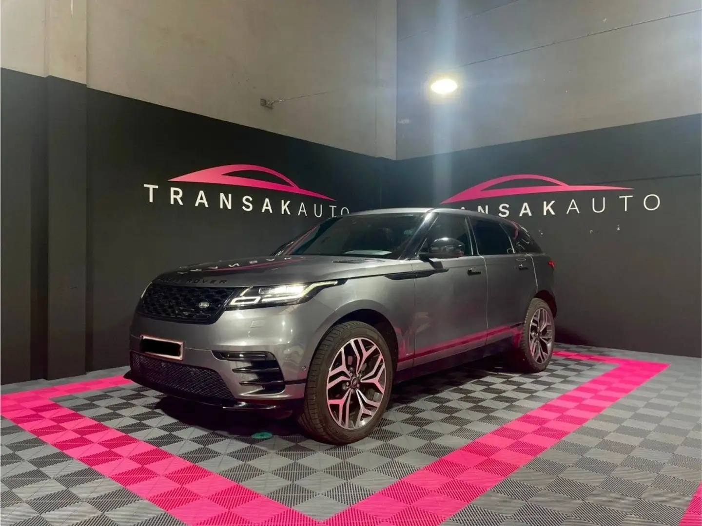 Land Rover Range Rover Velar VELAR 2.0 D R-Dynamic SE AWD / CAMERA 360 / CUIR C Gris - 1