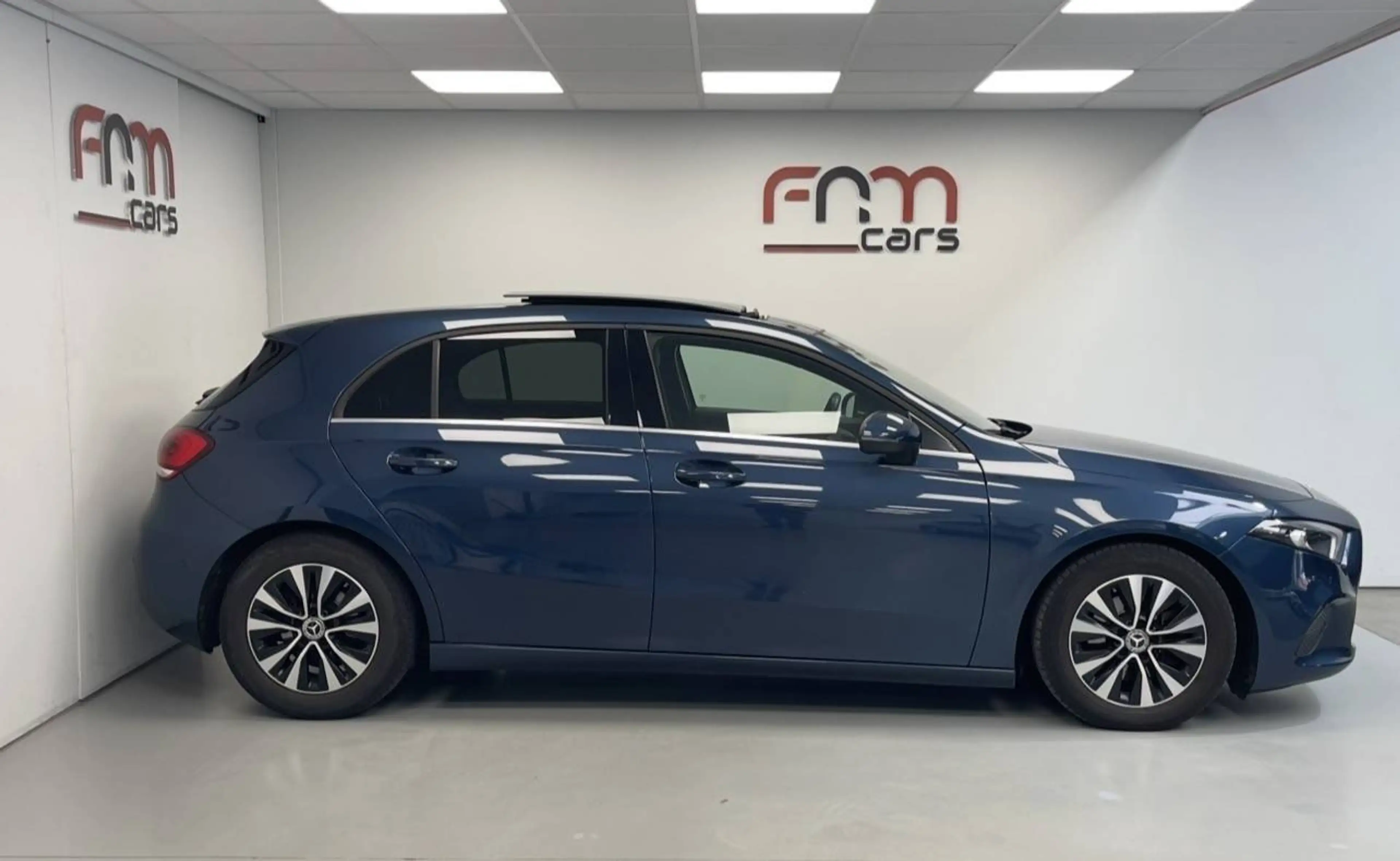 Mercedes-Benz A 180 180i benzine Automaat 78.000km Pano Leder Camera — photo 7