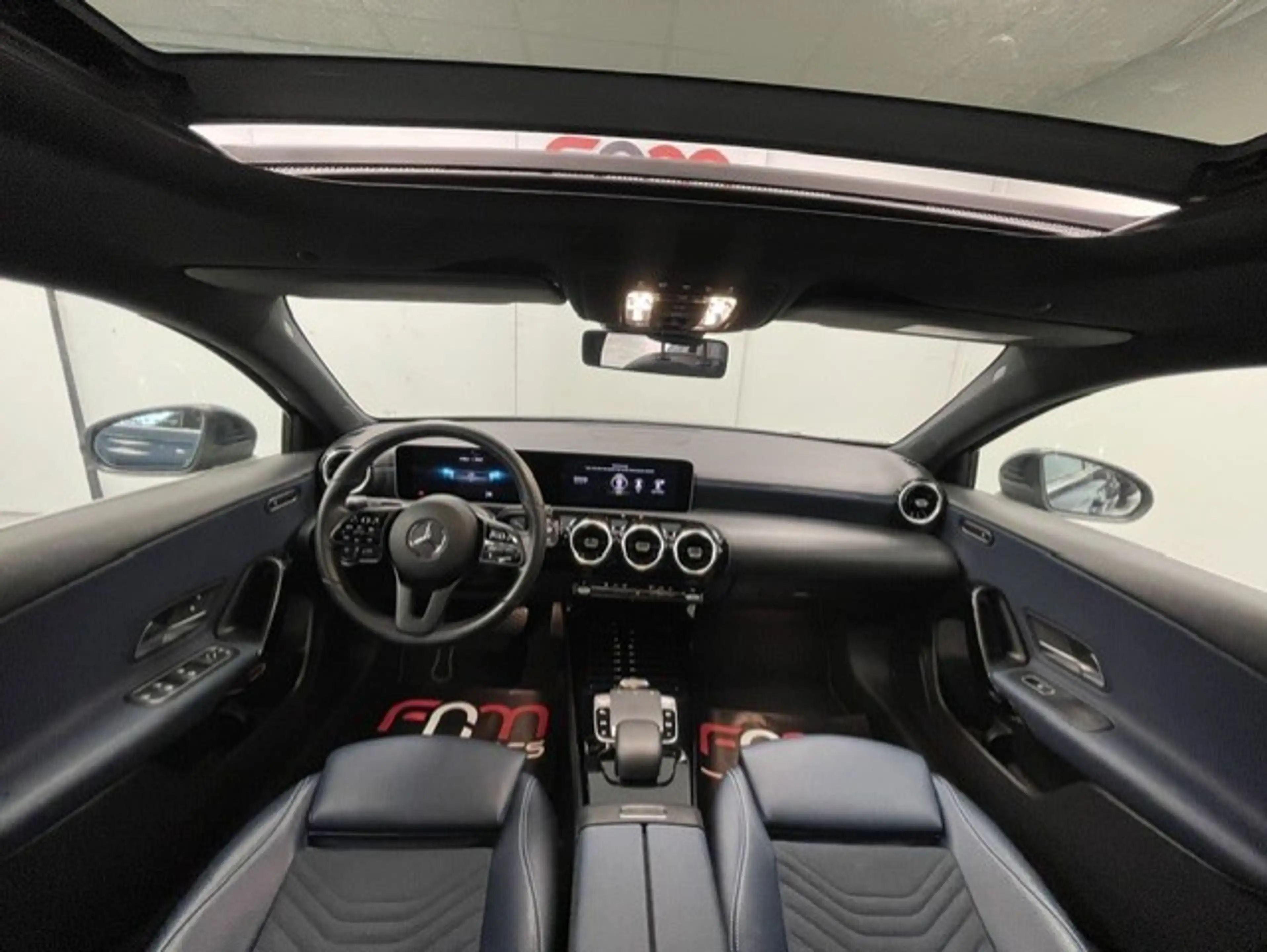 Mercedes-Benz A 180 180i benzine Automaat 78.000km Pano Leder Camera — photo 9