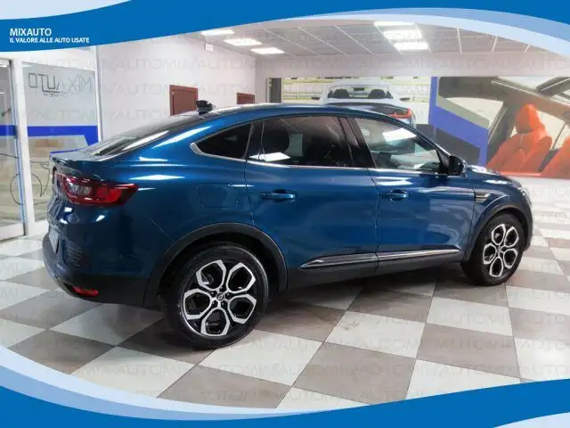 Renault Arkana view 2