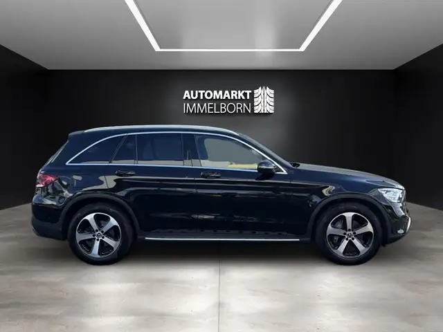 Mercedes-Benz GLC view 11