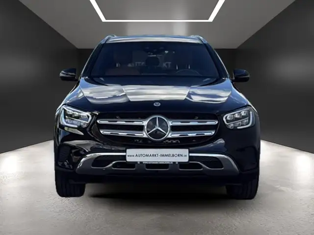 Mercedes-Benz GLC view 9