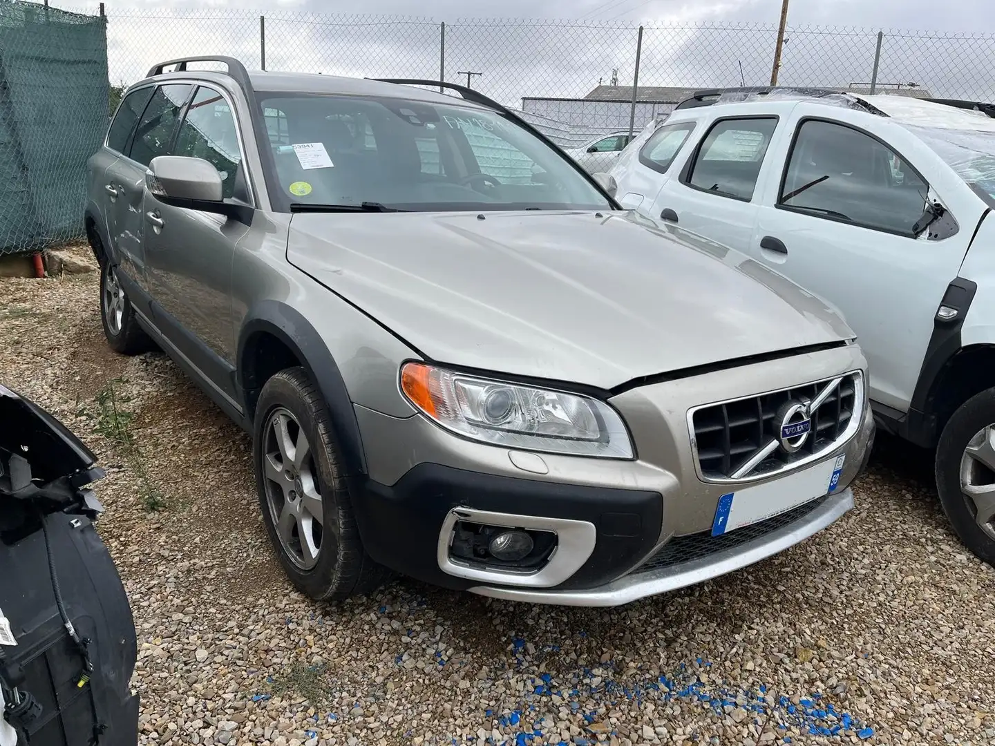 Volvo XC70 XC70 2.4 D4 AWD 163 Summum / GY917 Gris - 1