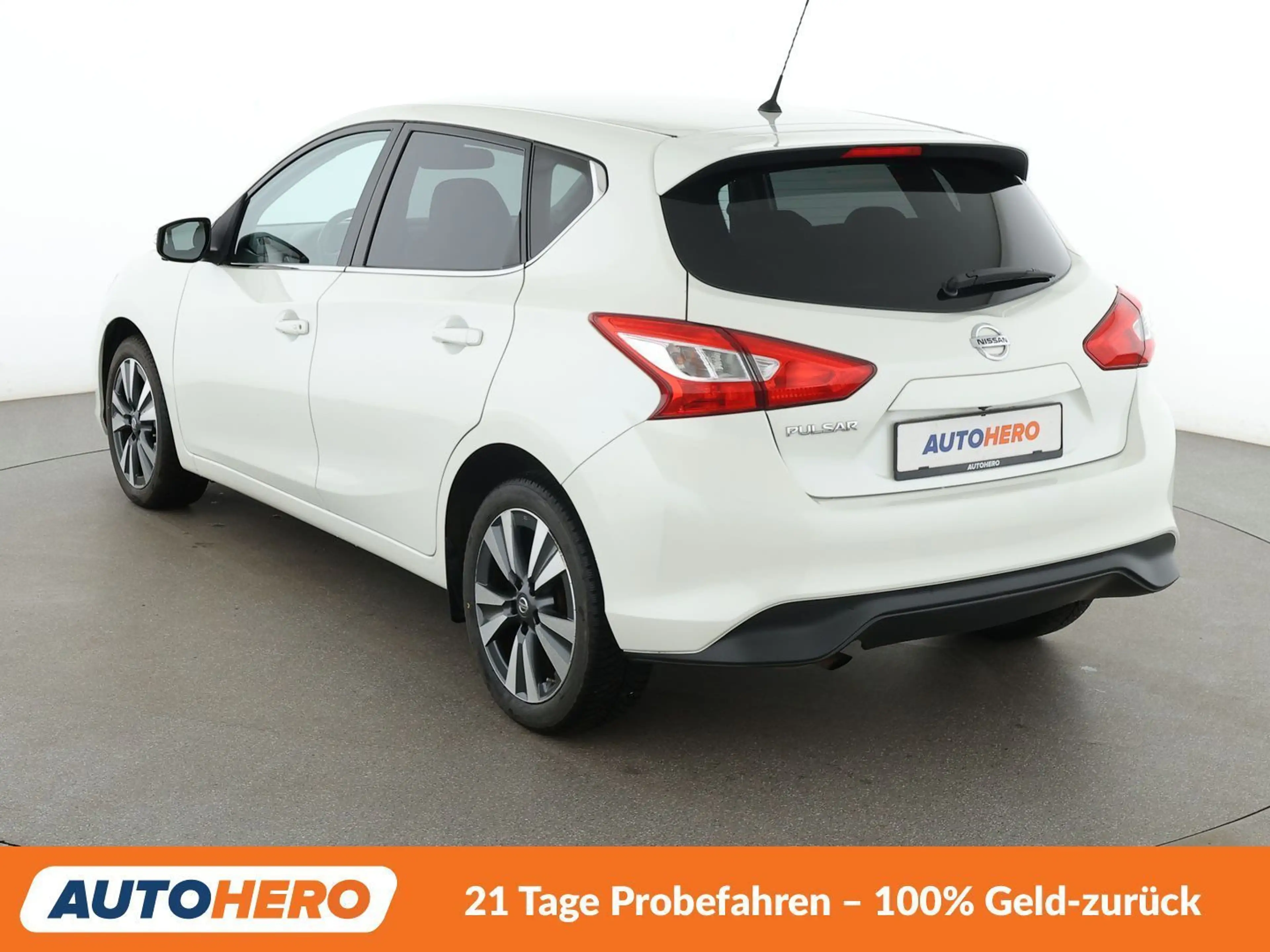 Nissan Pulsar 1.2 N-Connecta Aut.*NAVI*360*TEMPO* — photo 4
