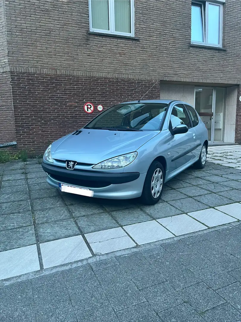 Peugeot 206 - 1