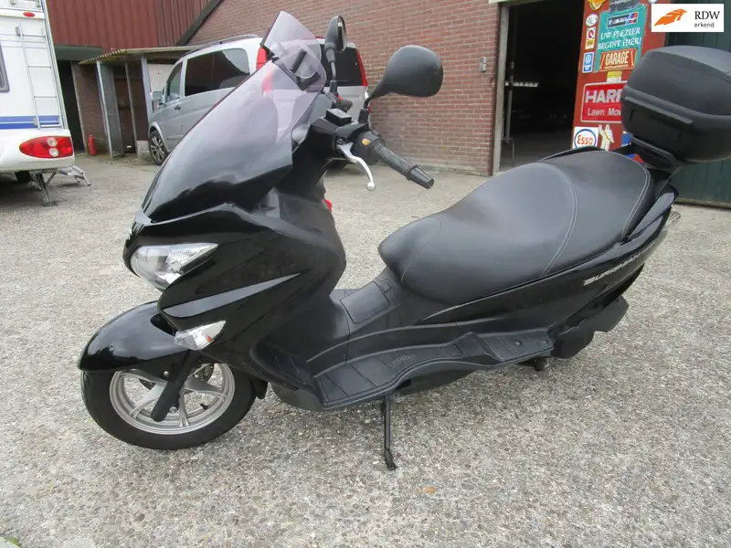 Suzuki BURGMAN 200