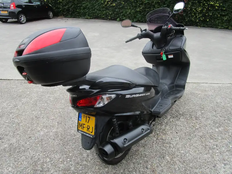 Suzuki BURGMAN 200 - foto 6