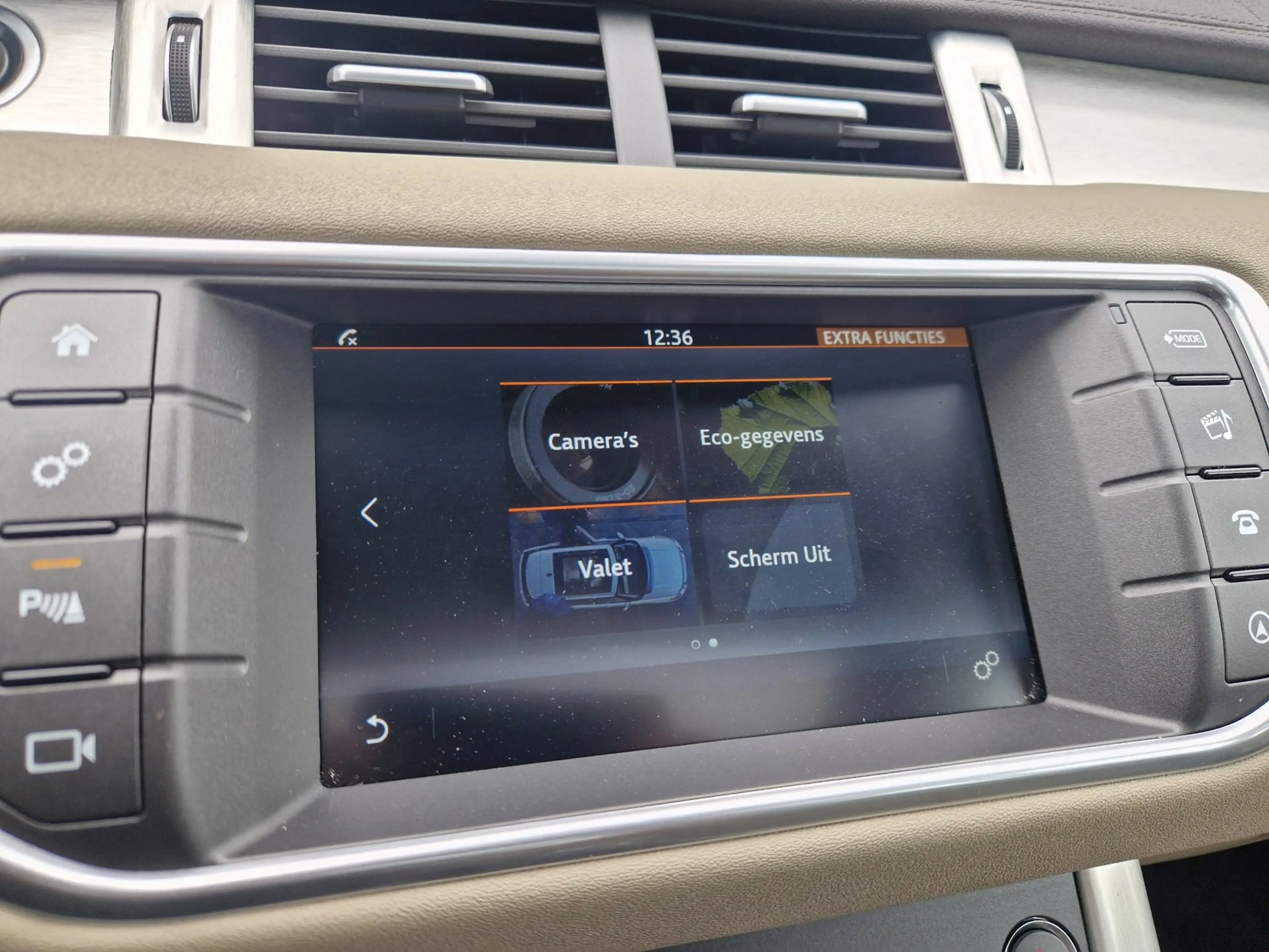 Land Rover Range Rover Evoque 2.0 eD4 Urban Series SE — photo 24