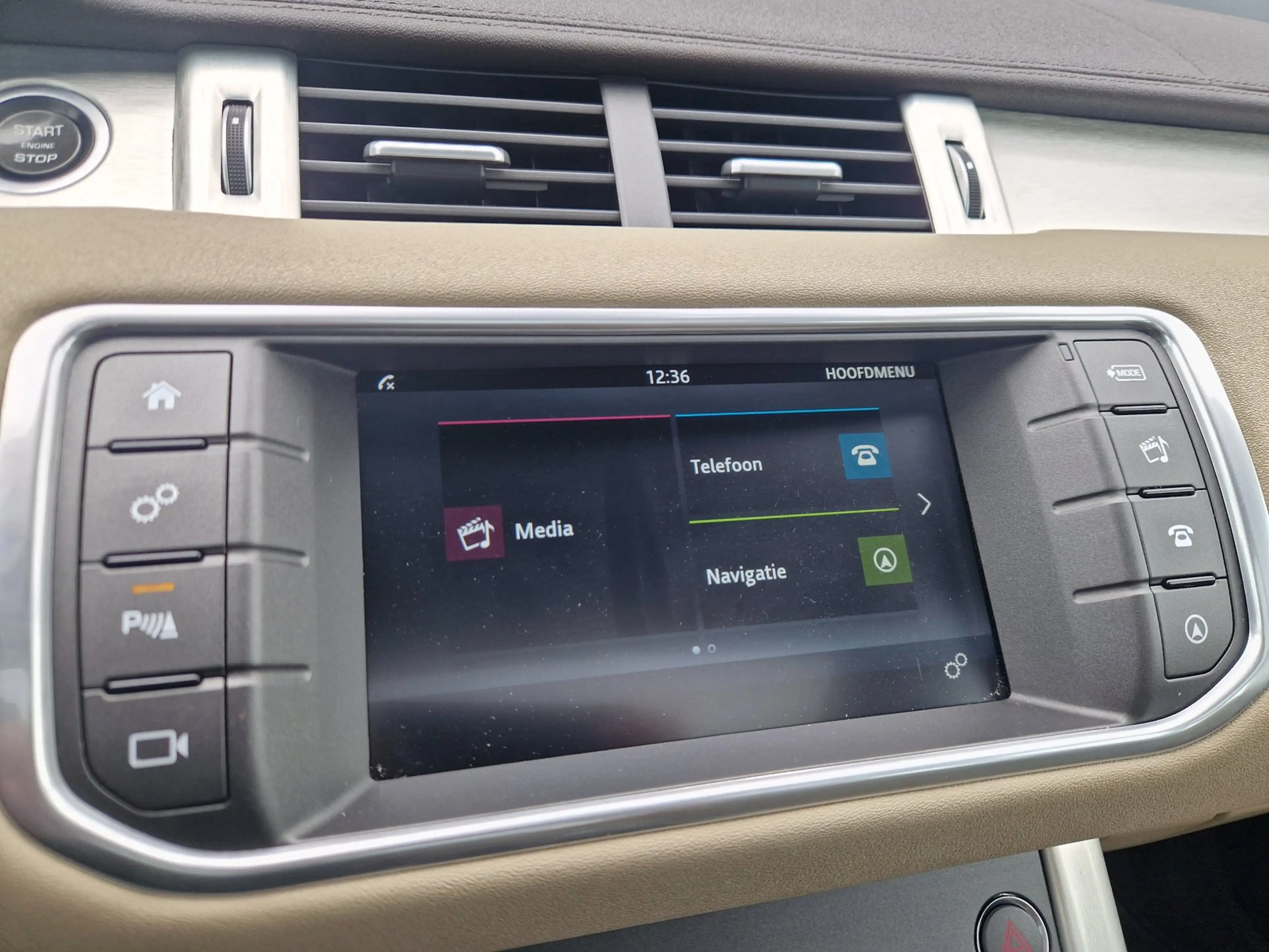 Land Rover Range Rover Evoque 2.0 eD4 Urban Series SE — photo 23