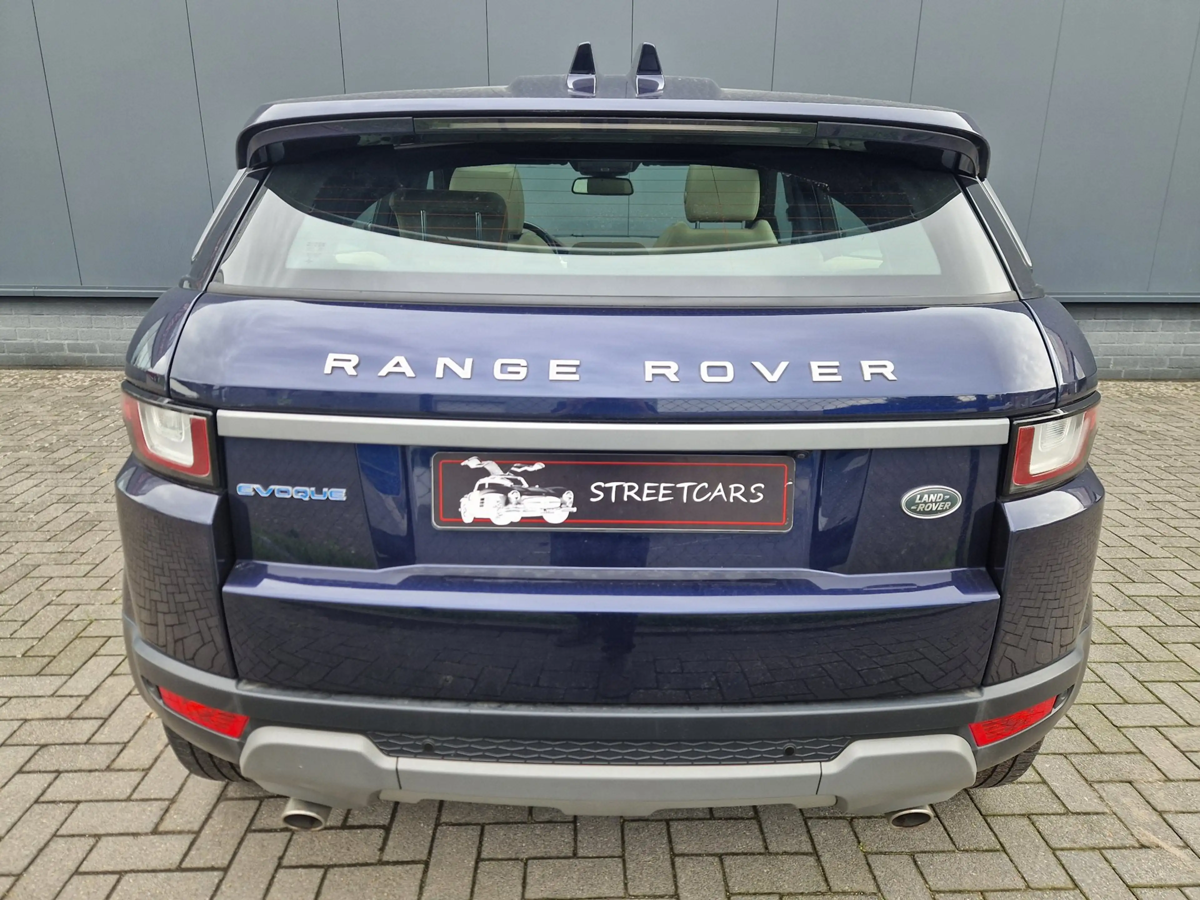 Land Rover Range Rover Evoque 2.0 eD4 Urban Series SE — photo 12