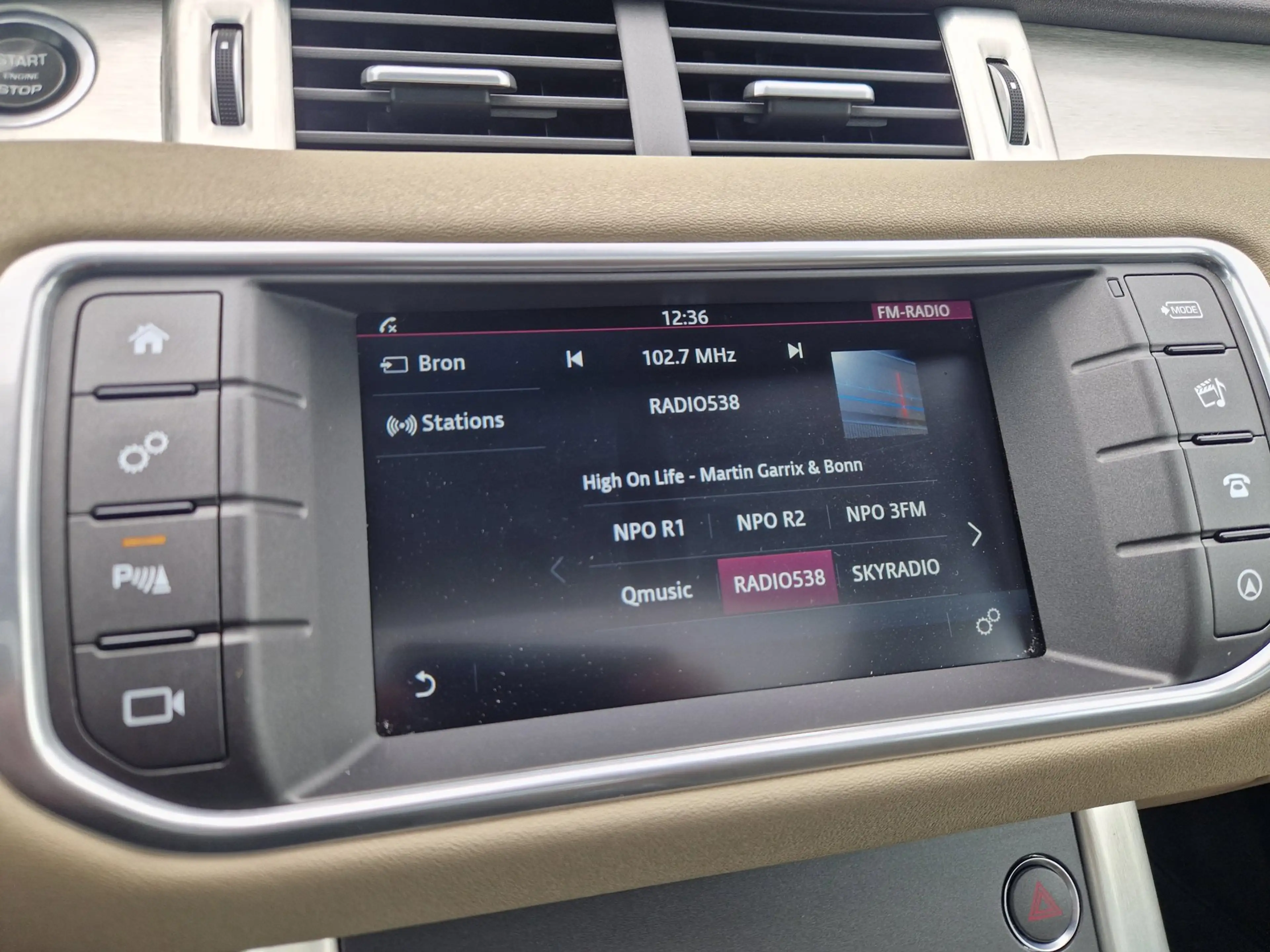 Land Rover Range Rover Evoque 2.0 eD4 Urban Series SE — photo 26