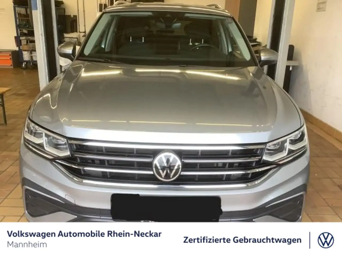 Volkswagen Tiguan Allspace 2.0 TDI Life 4Motion Pano AHK Na Silber - 2