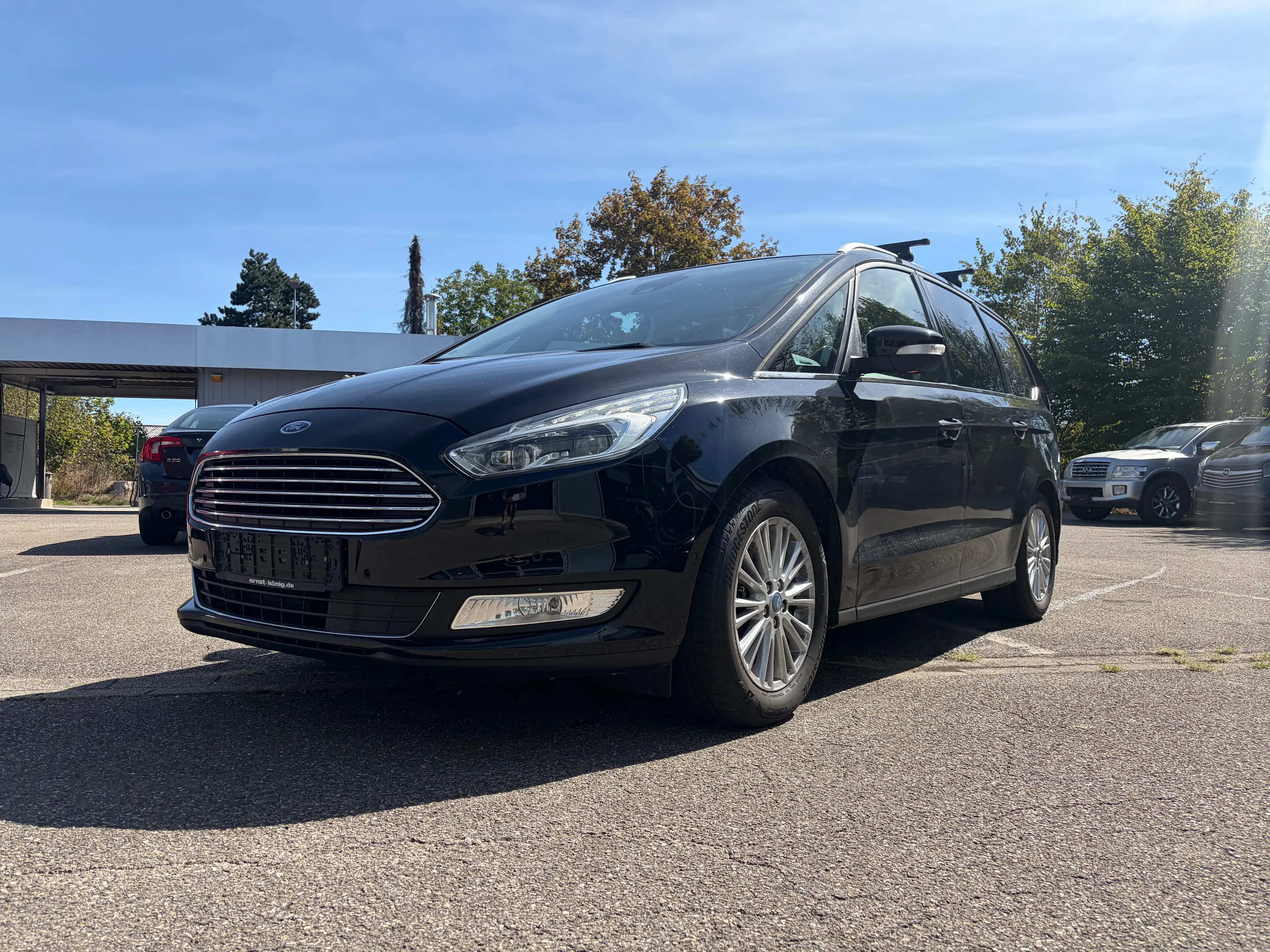 Ford Galaxy Titanium*7-SITZER*8-fach bereift*