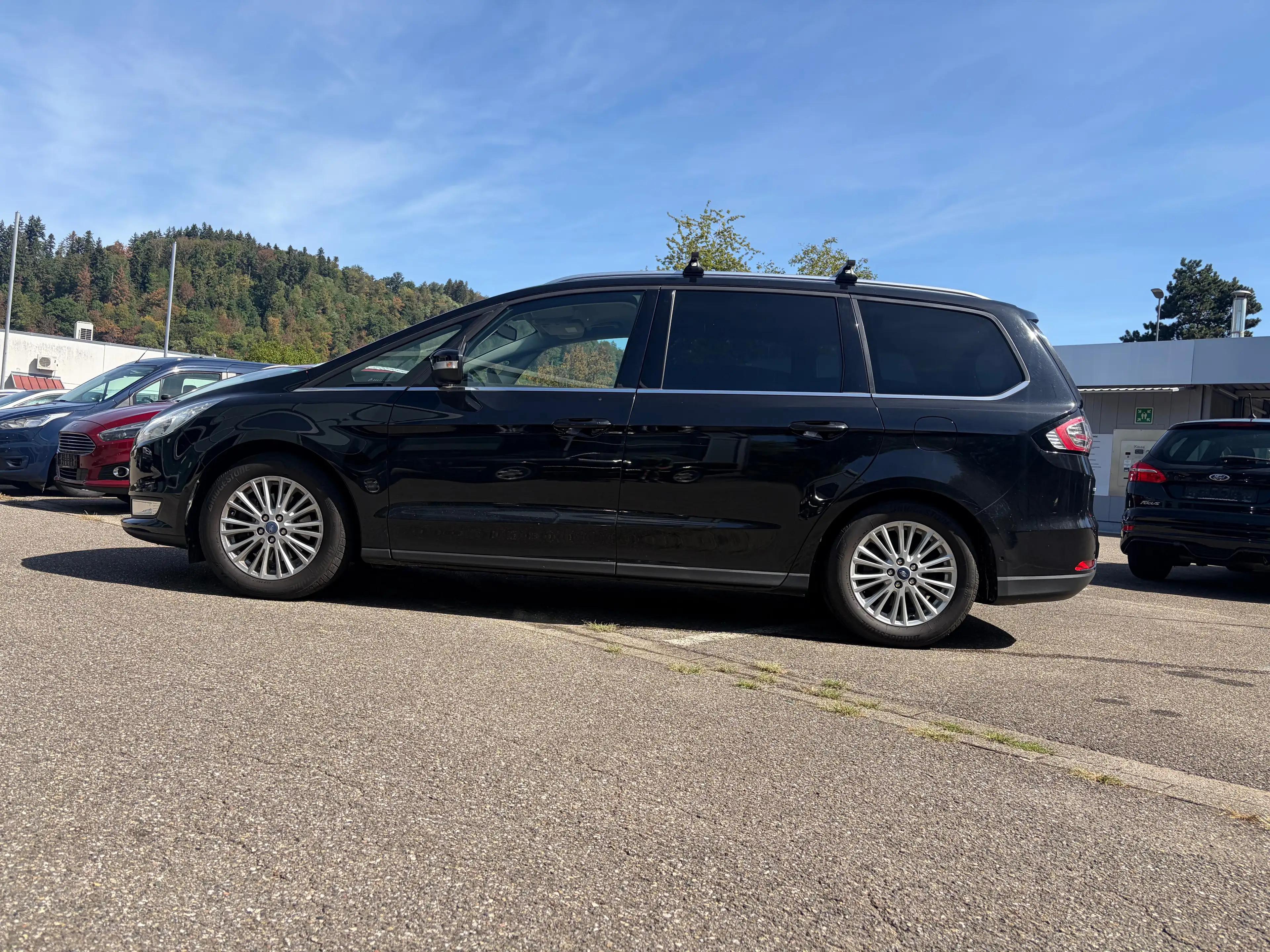 Ford Galaxy Titanium*7-SITZER*8-fach bereift* — photo 5