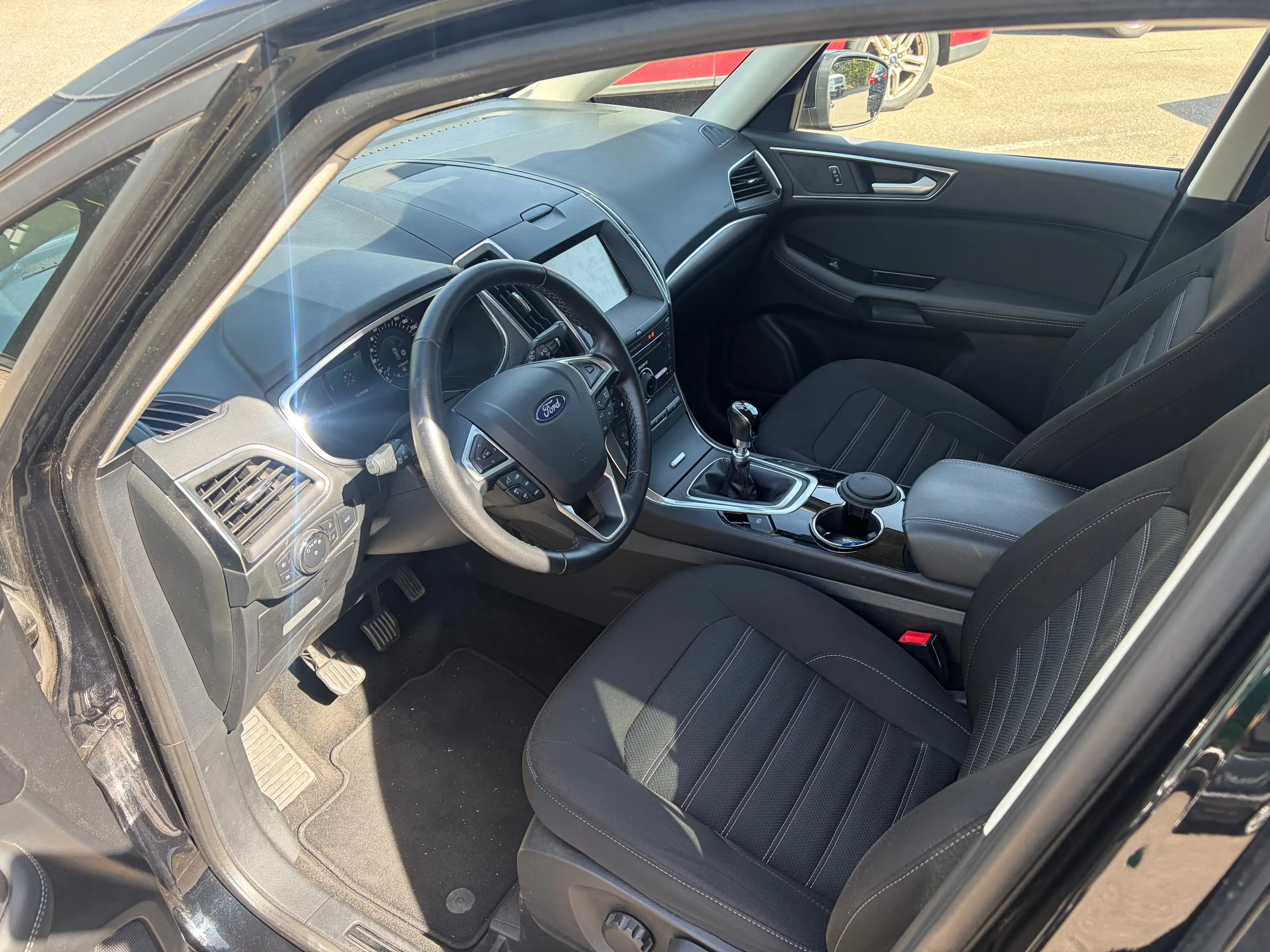 Ford Galaxy Titanium*7-SITZER*8-fach bereift* — photo 9