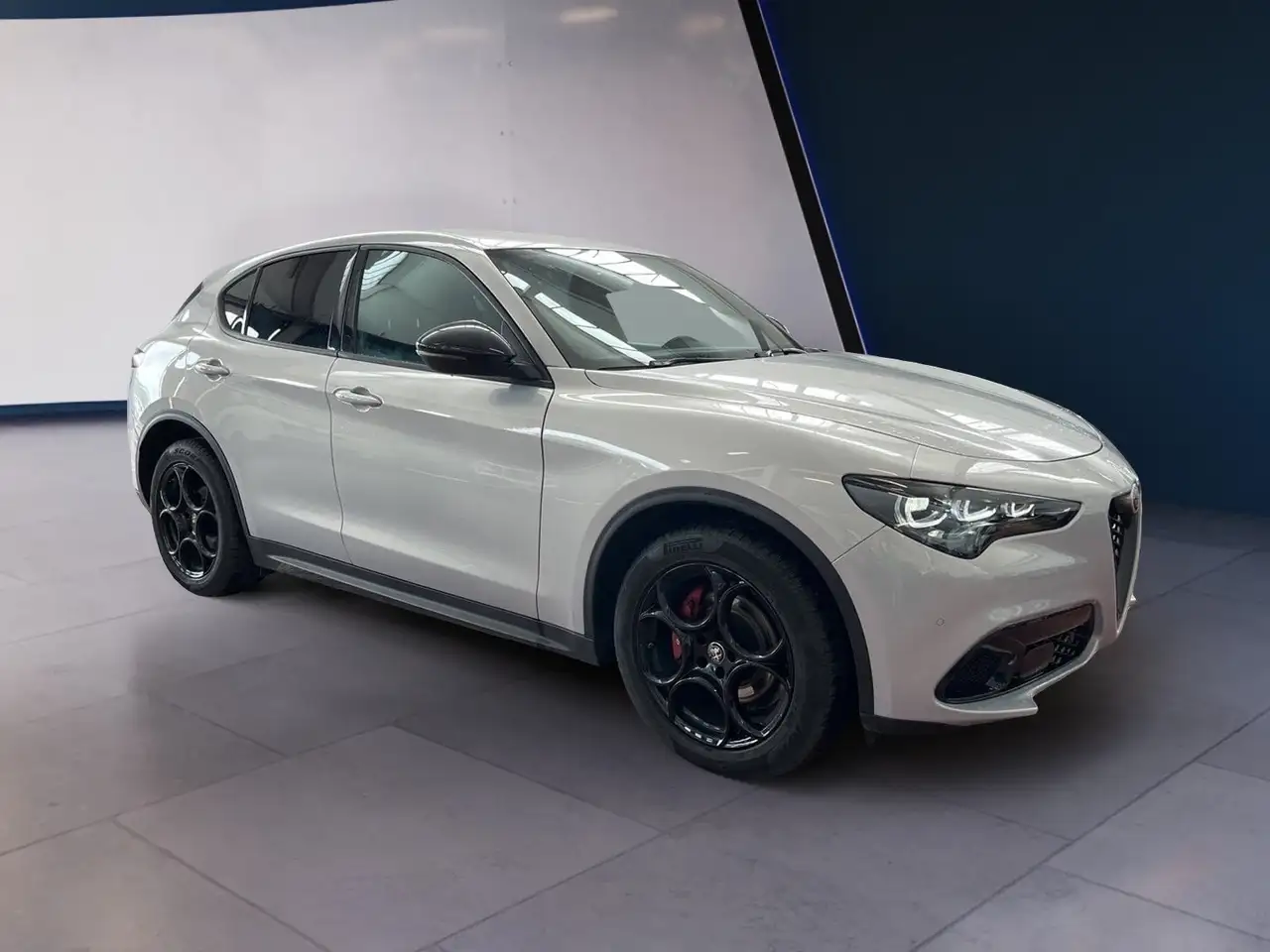 Alfa Romeo Stelvio 2023
