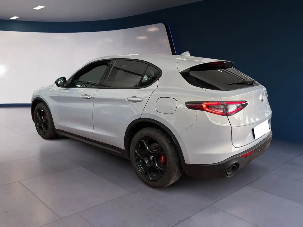 Alfa Romeo Stelvio 2023