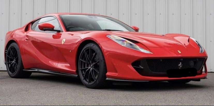 Ferrari 812 Superfast - foto 1