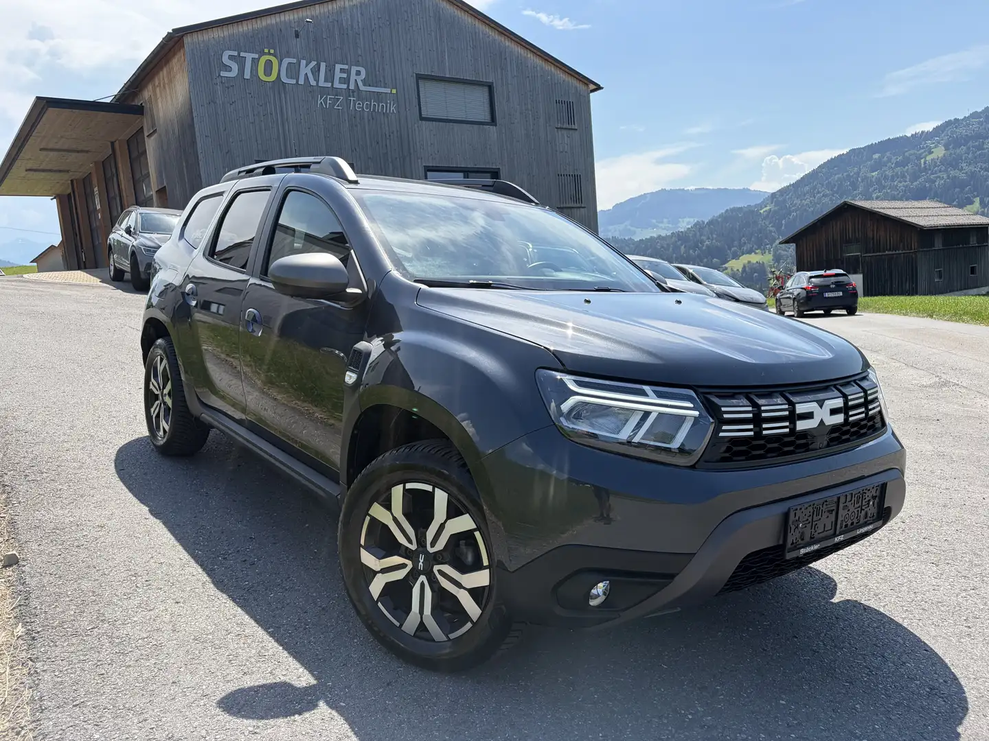 Dacia Duster Access*4x4*AHV*Rückfahrkamera* - 1