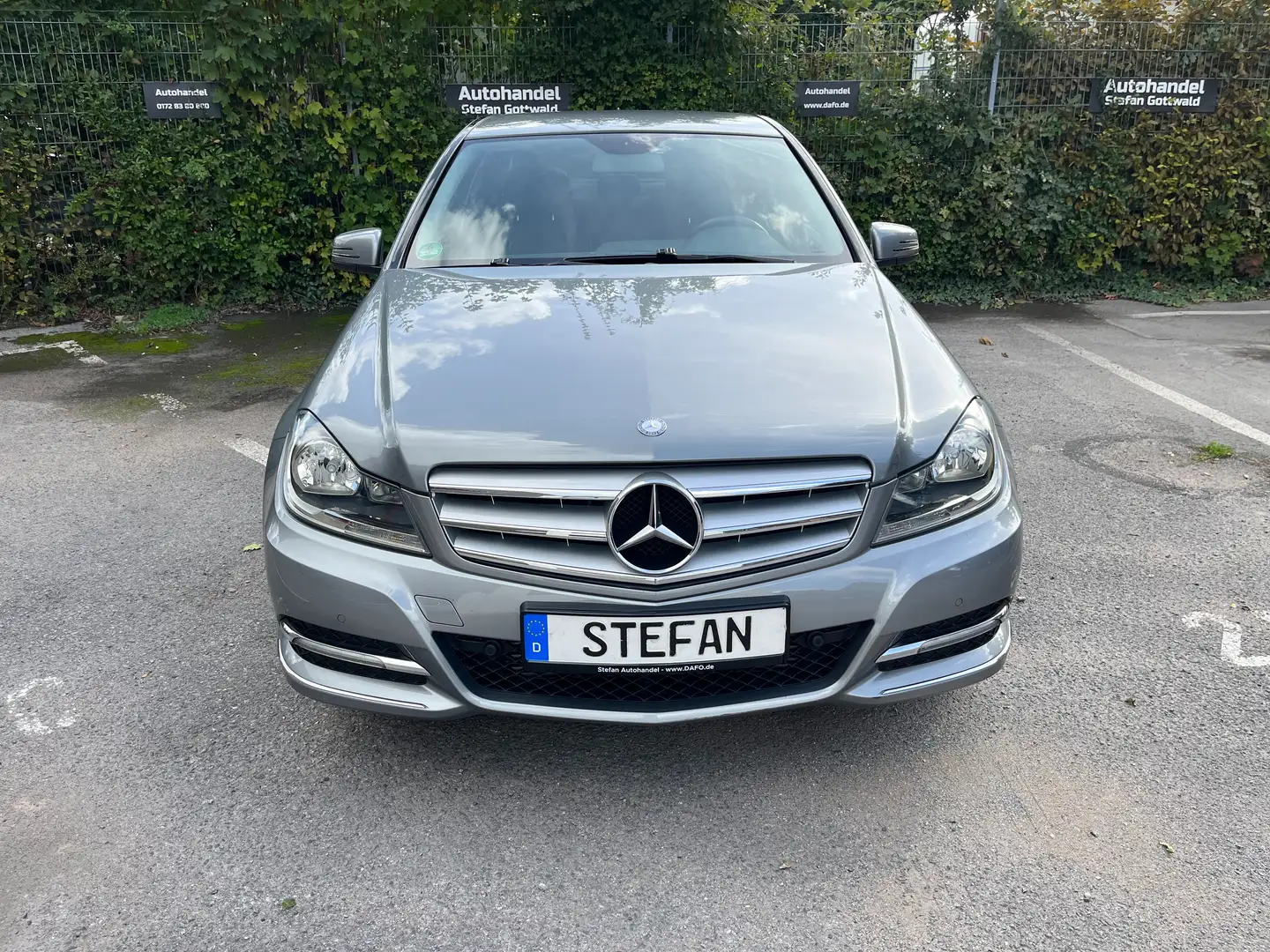 Mercedes-Benz C 180 C 180 CGI BlueEfficiency, Navi, Klima, PDC, Tüv Silber - 2