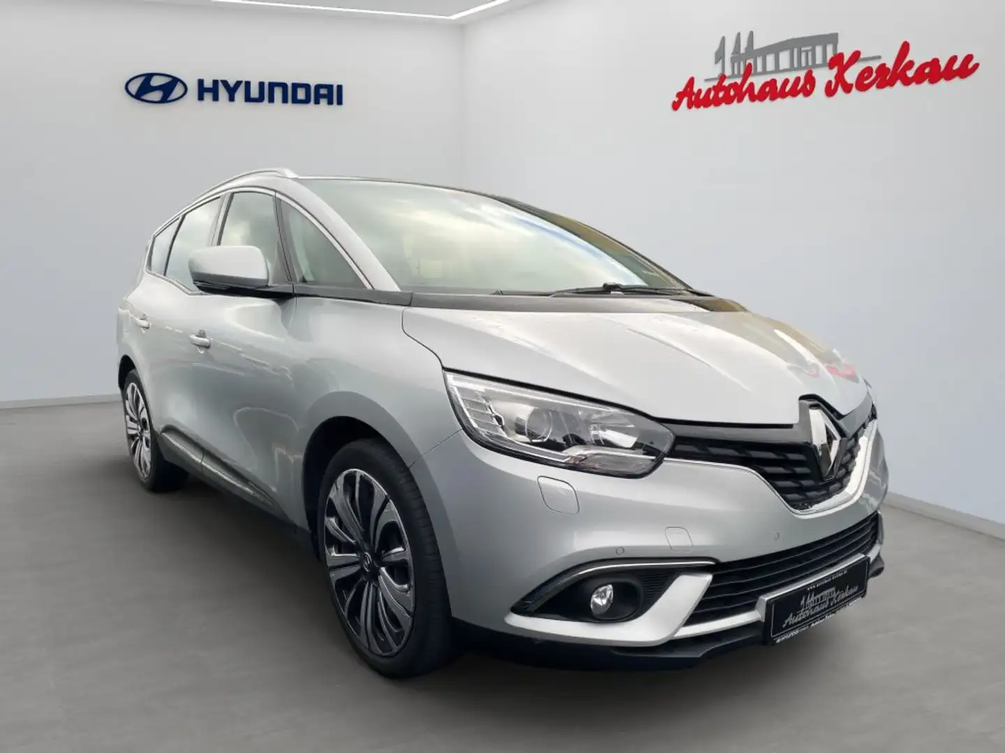 Renault Grand Scenic BLUE dCi 120 BUSINESS EDITION Zilver - 2