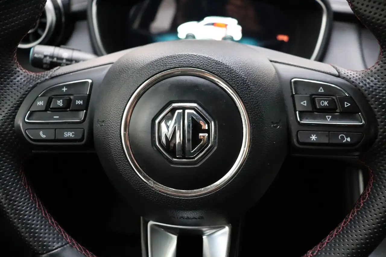 MG HS 1.5 AT Comfort Navi Leder SHZ Klima SOFORT 9