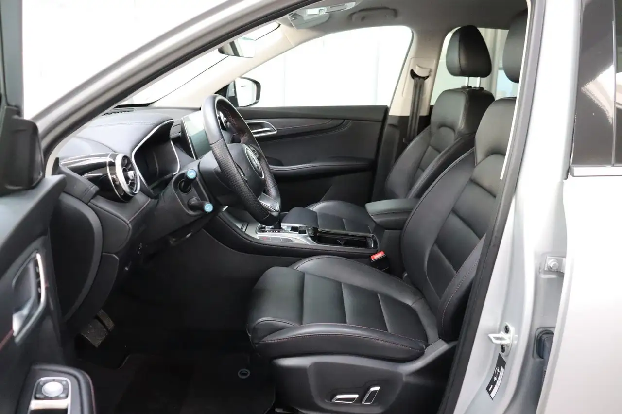MG HS 1.5 AT Comfort Navi Leder SHZ Klima SOFORT 12