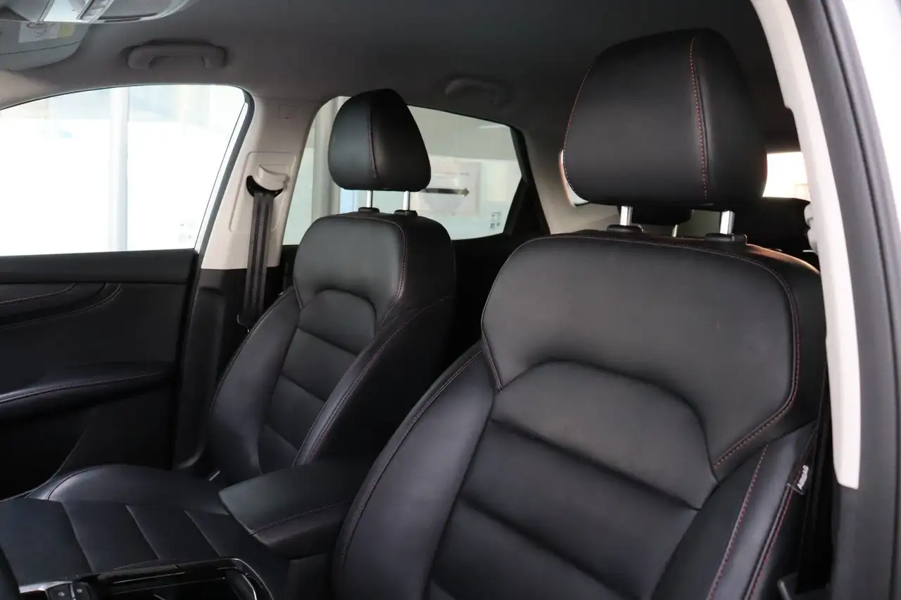 MG HS 1.5 AT Comfort Navi Leder SHZ Klima SOFORT 13