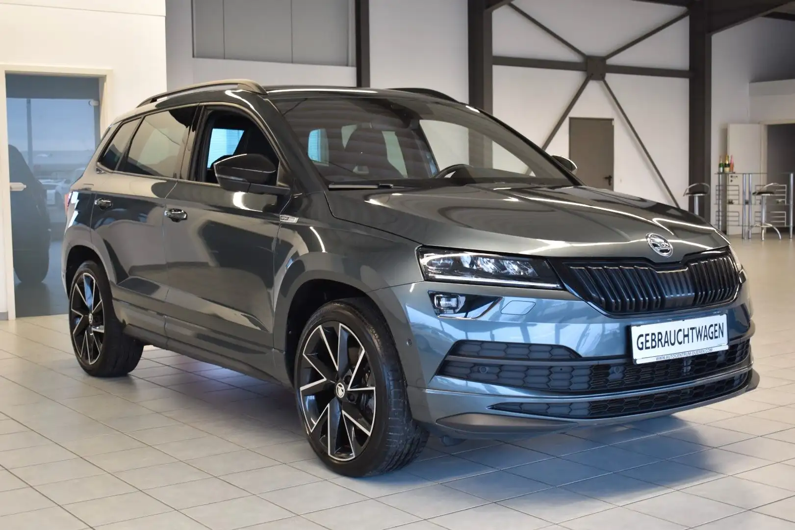Skoda Karoq Sportline 4x4 AUT./LED/SPORTSITZE/NAV/1.HD Grau - 1