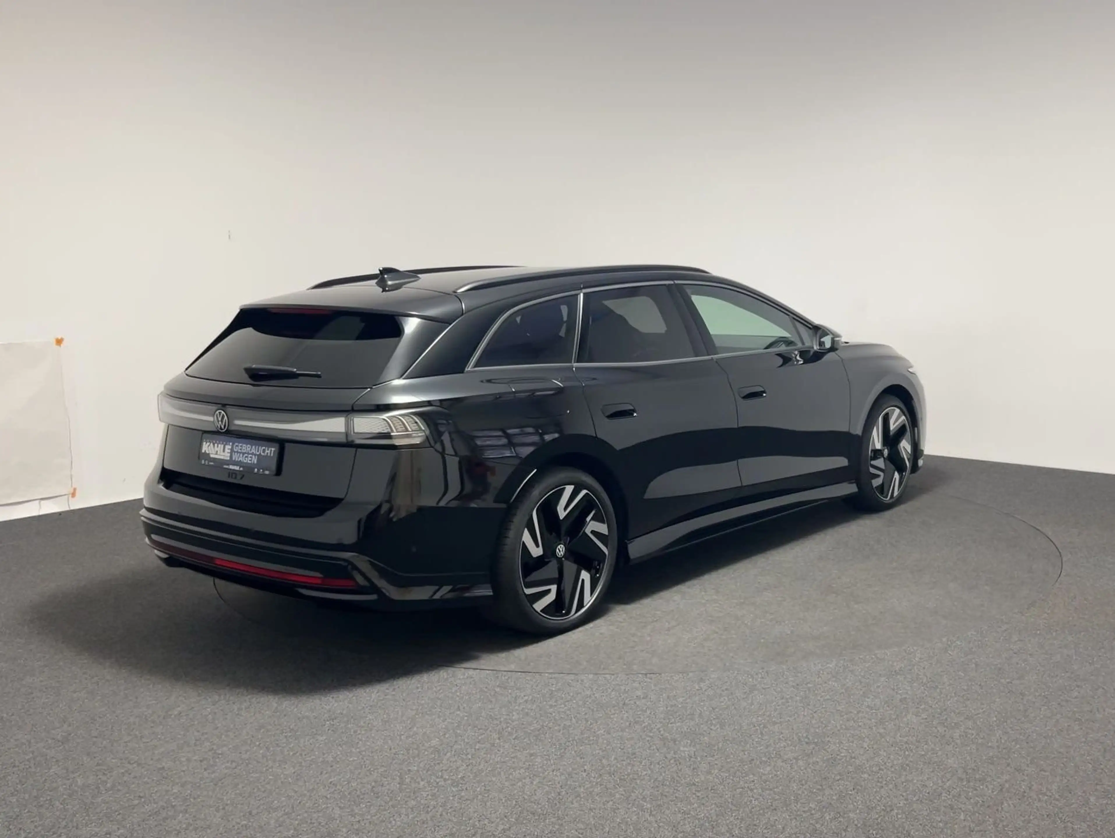 Volkswagen ID.7 Tourer Pro S 86 kWh CarPlay Black Matrix — photo 7