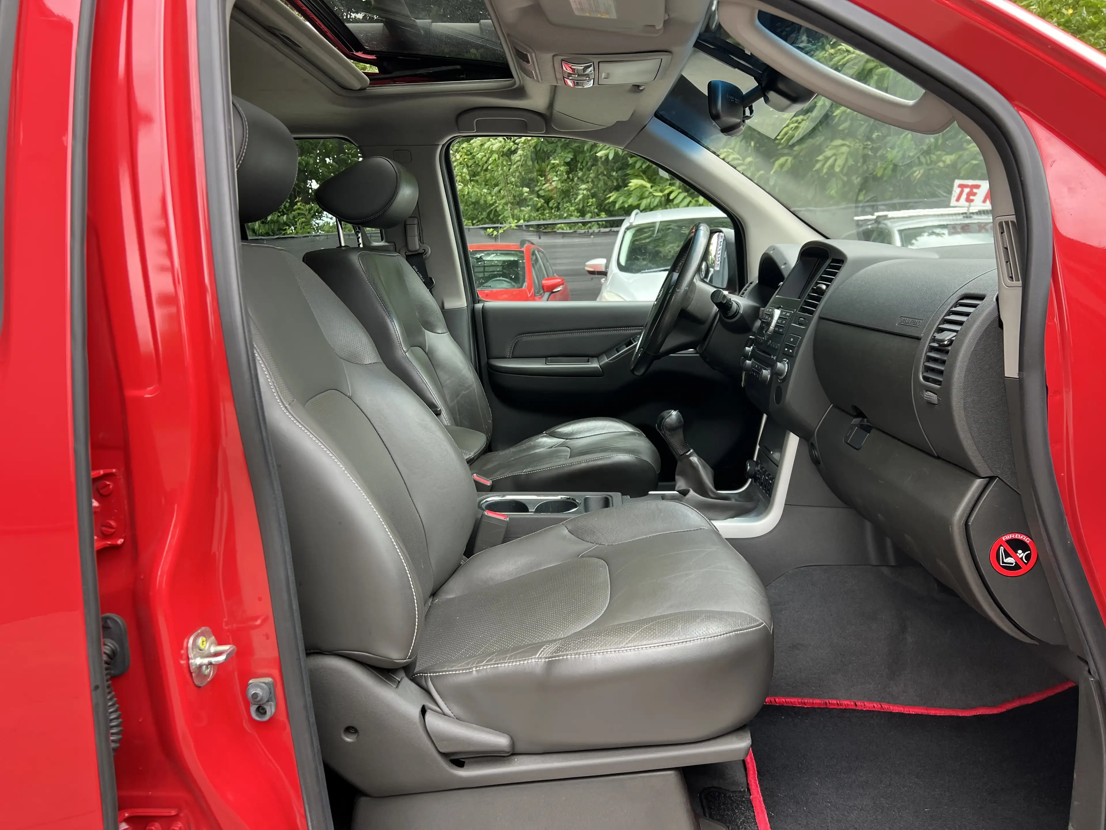 Nissan Navara 2.5D 190PK EURO5B Lichte Vracht Trekhaak Camera — photo 7