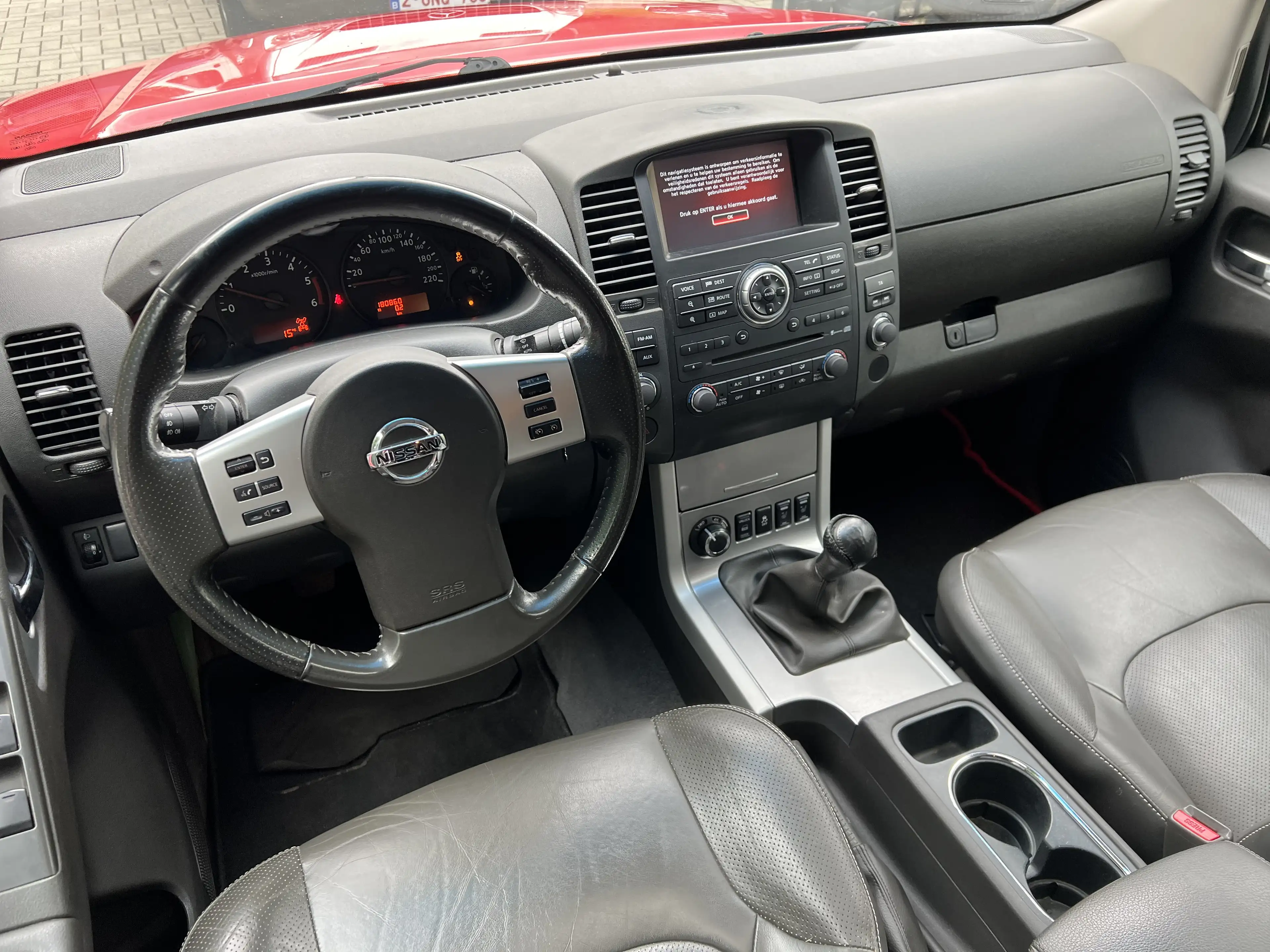 Nissan Navara 2.5D 190PK EURO5B Lichte Vracht Trekhaak Camera — photo 11
