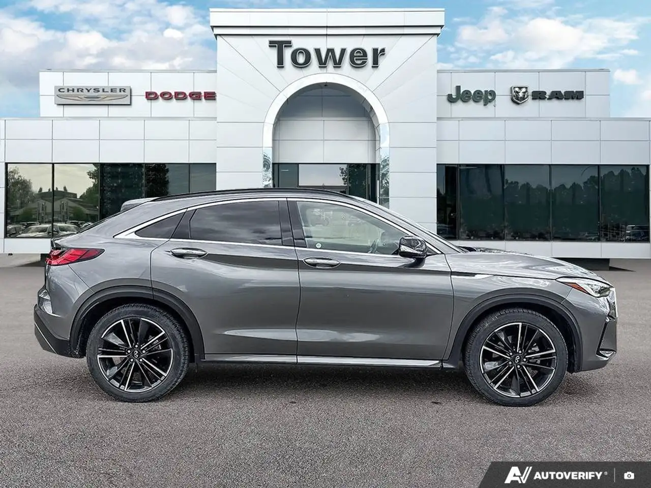 Infiniti QX55 снимка Infiniti QX55