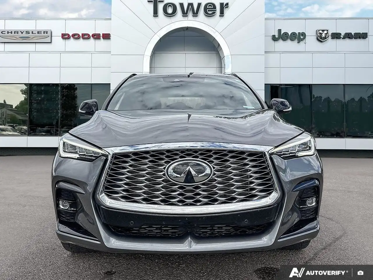 Infiniti QX55 снимка Infiniti QX55