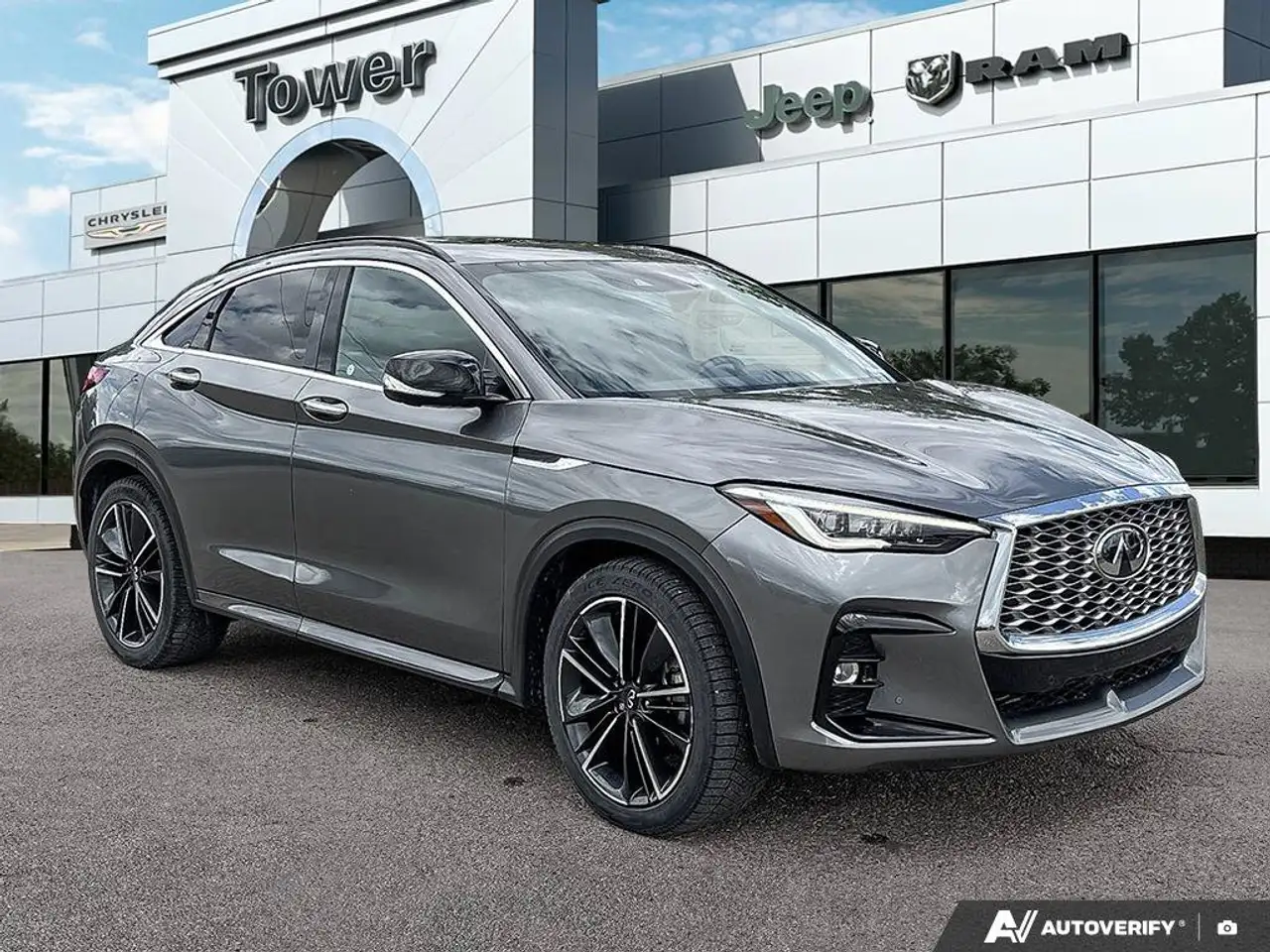 Infiniti QX55 снимка Infiniti QX55