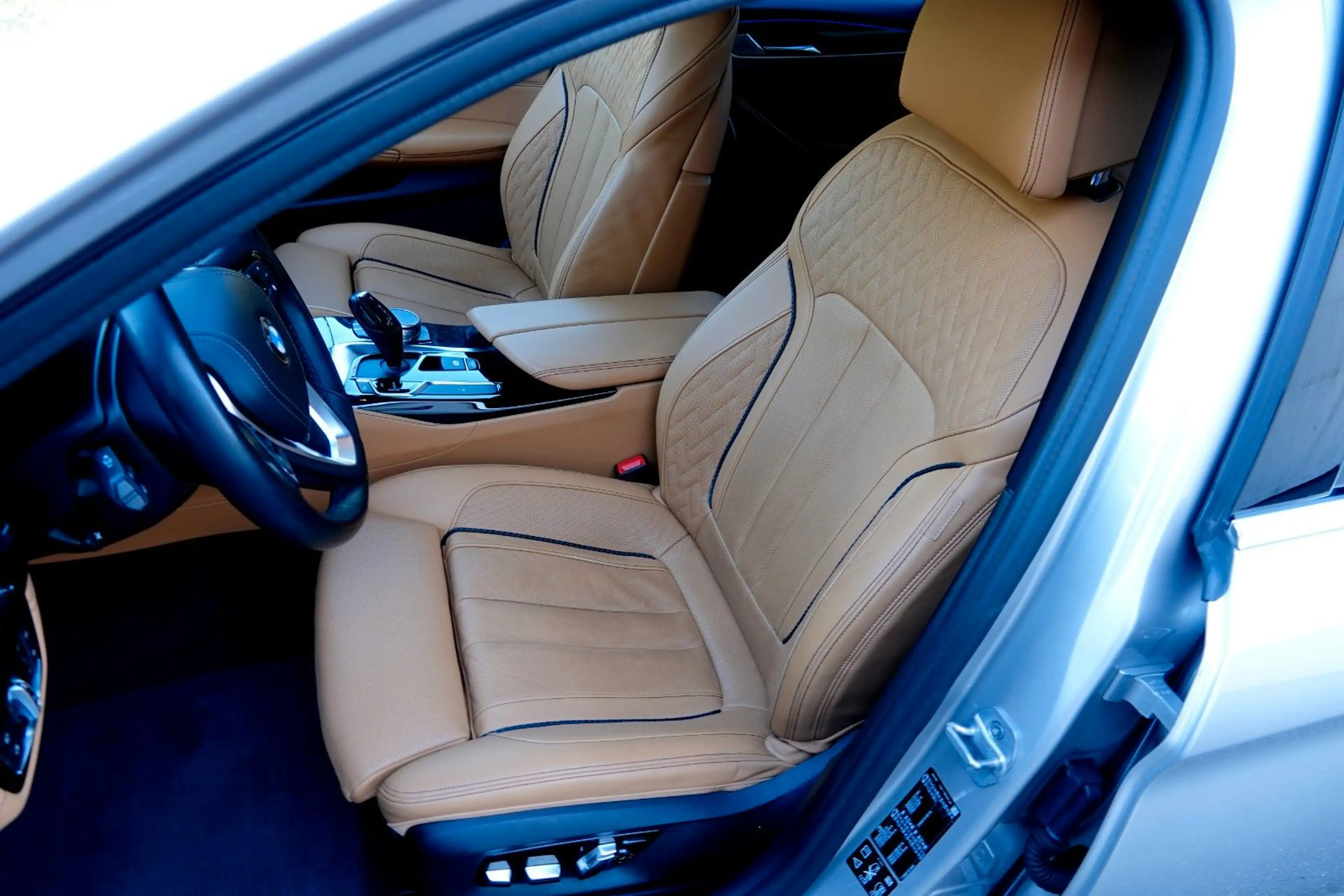BMW 540 i xDrive *INDIVIDUAL *BOWERS & WILKINS*LUXURY — photo 14