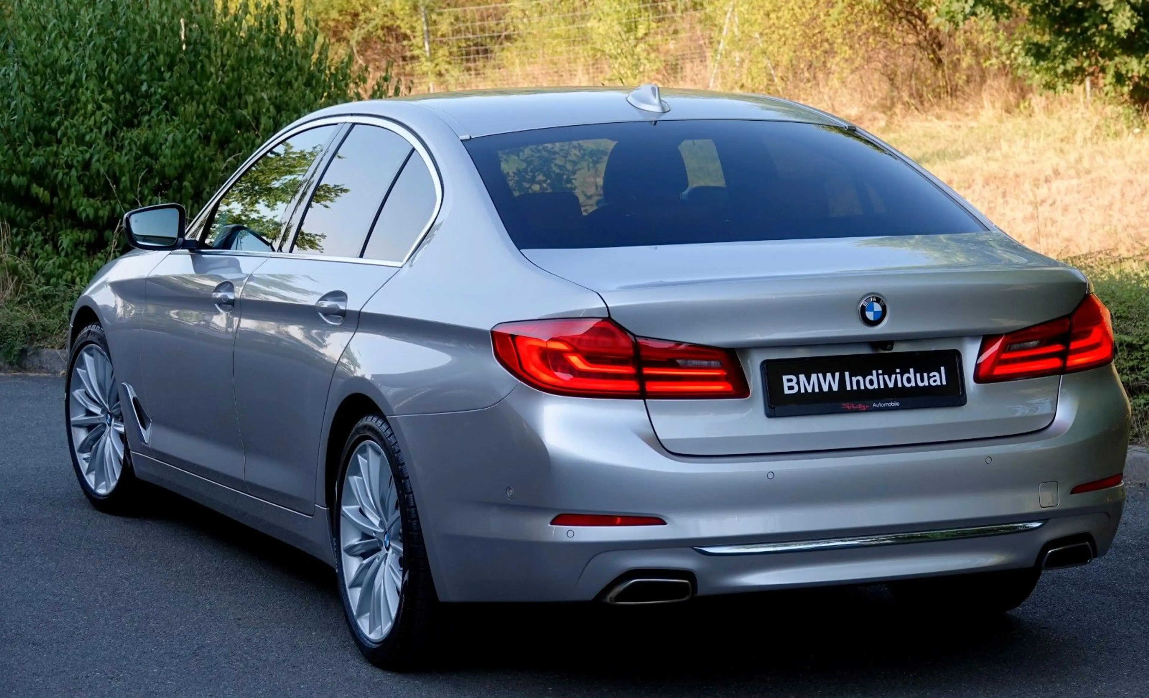 BMW 540 i xDrive *INDIVIDUAL *BOWERS & WILKINS*LUXURY — photo 4