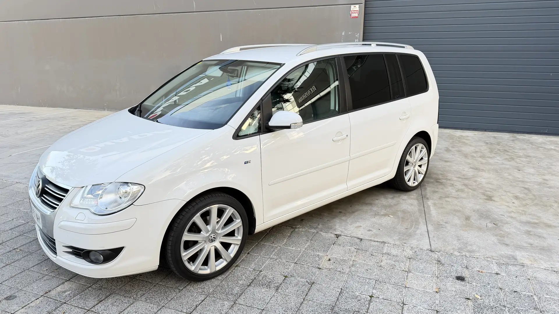 Volkswagen Touran 1.4 TSI Edition - 1