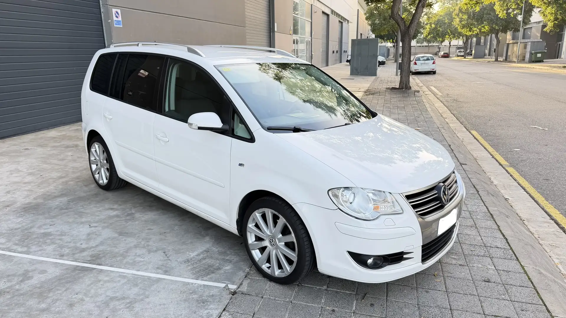 Volkswagen Touran 1.4 TSI Edition - 2