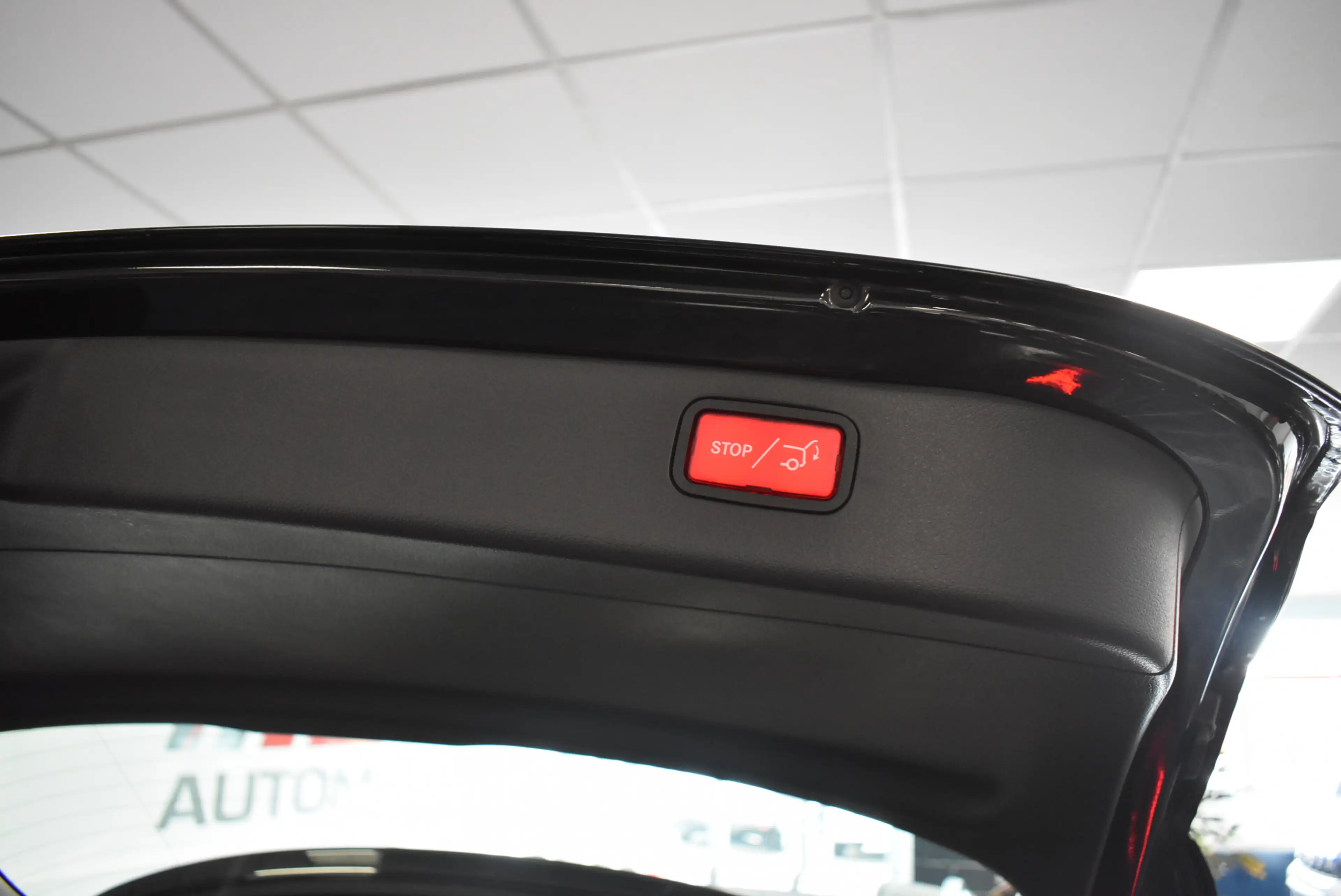 Mercedes-Benz C 220 T Autom Navi LED Temp PDC 1-Hand — photo 9