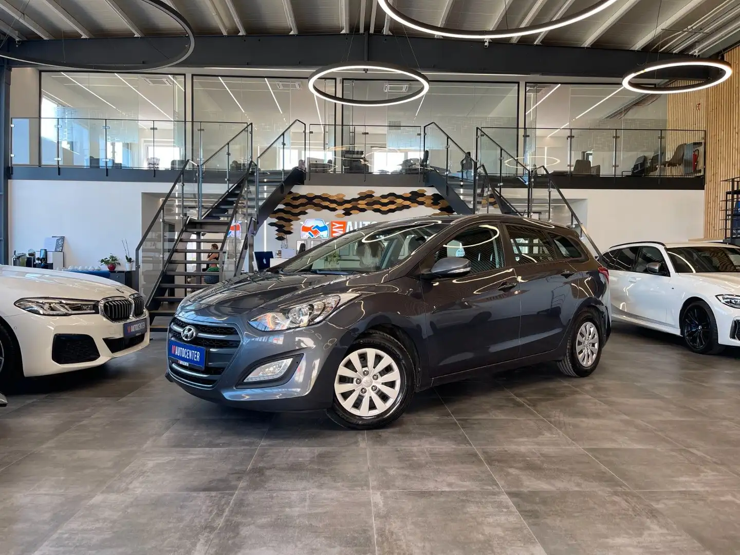 Hyundai i30 cw blue *TEMPOMAT*KAMERA*KLIMA*NAVI* Grau - 1