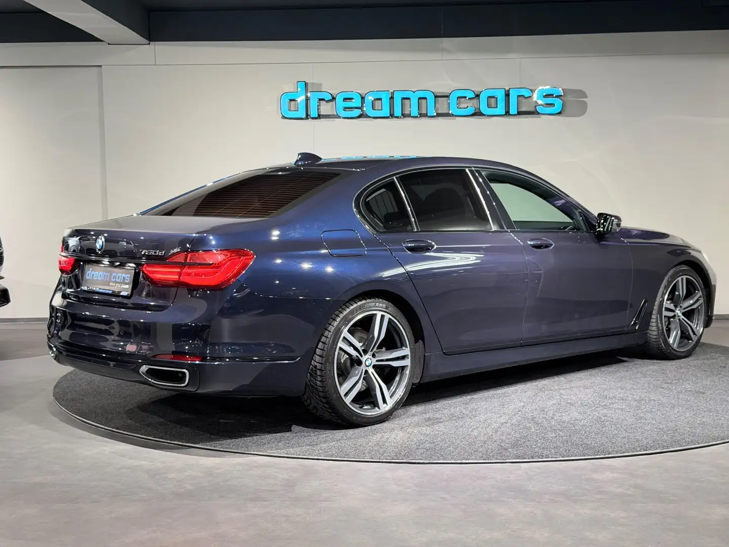 BMW 730 d Lang / M Paket 20" / Luft / Soft Close / Nappa Blau - 2