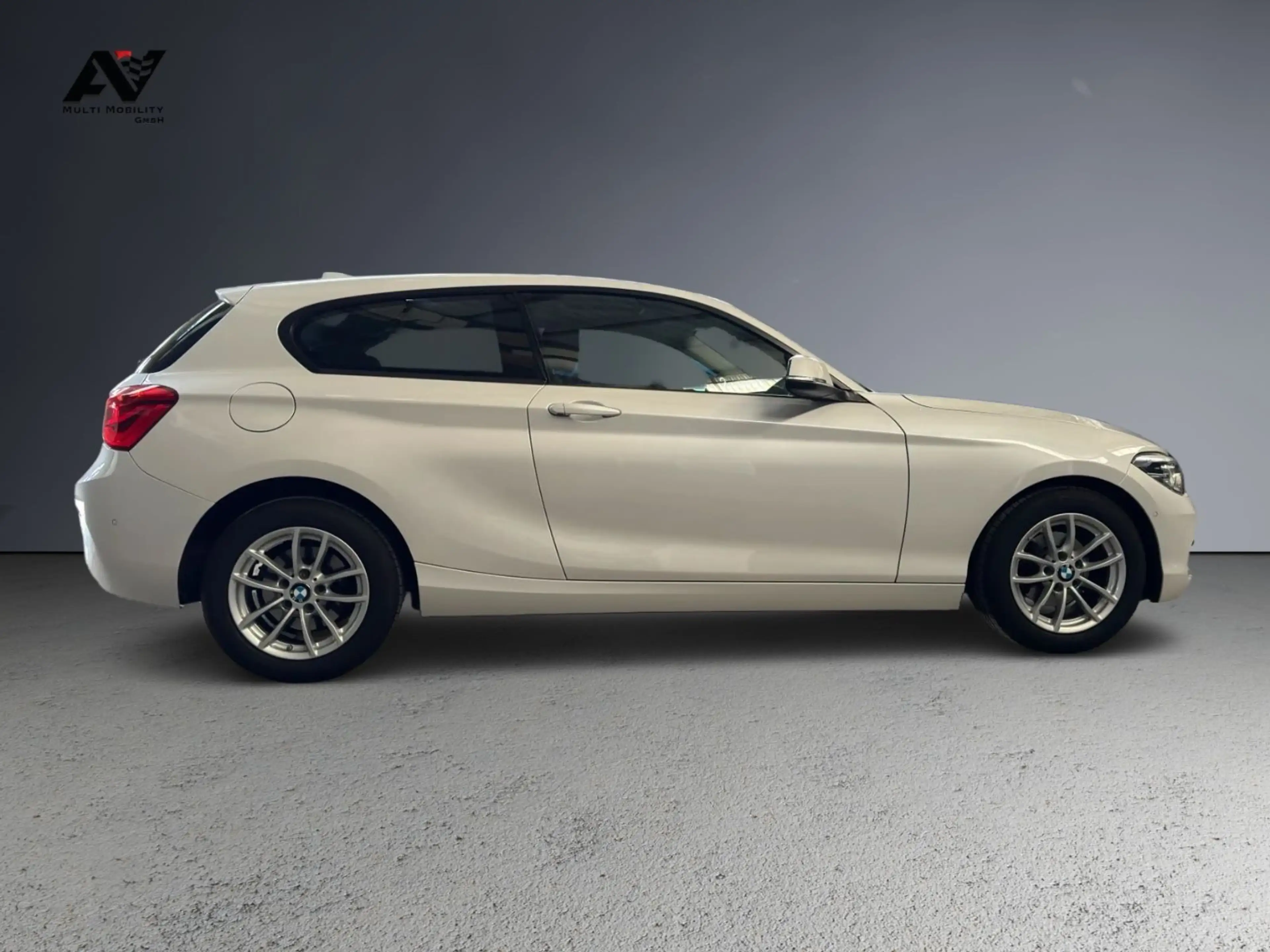 BMW 118 Lim. 118 i Adv. LED/Schiebedach/Memory/SHZ/SpurH — photo 6